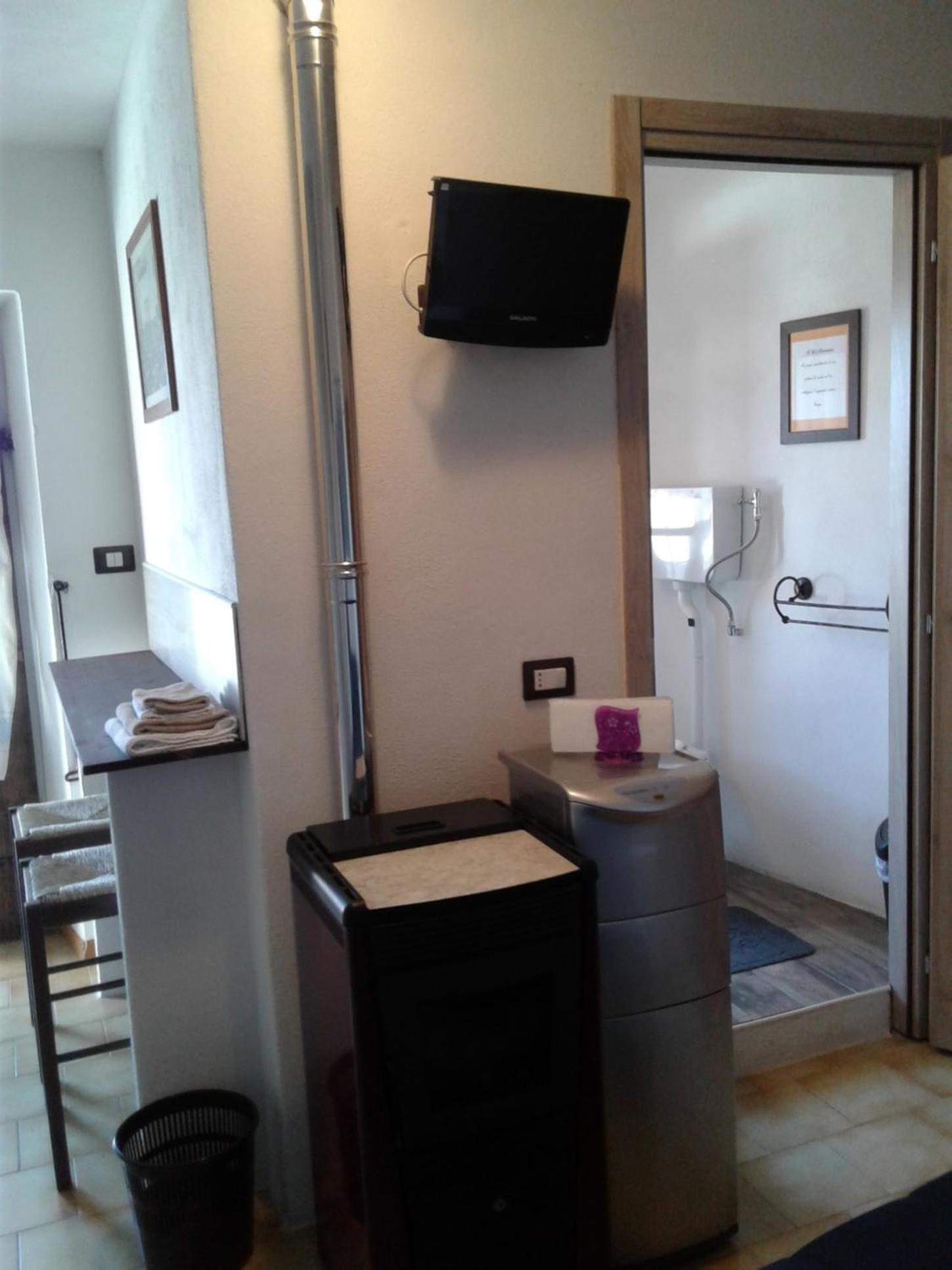 Double Room - Photo 8