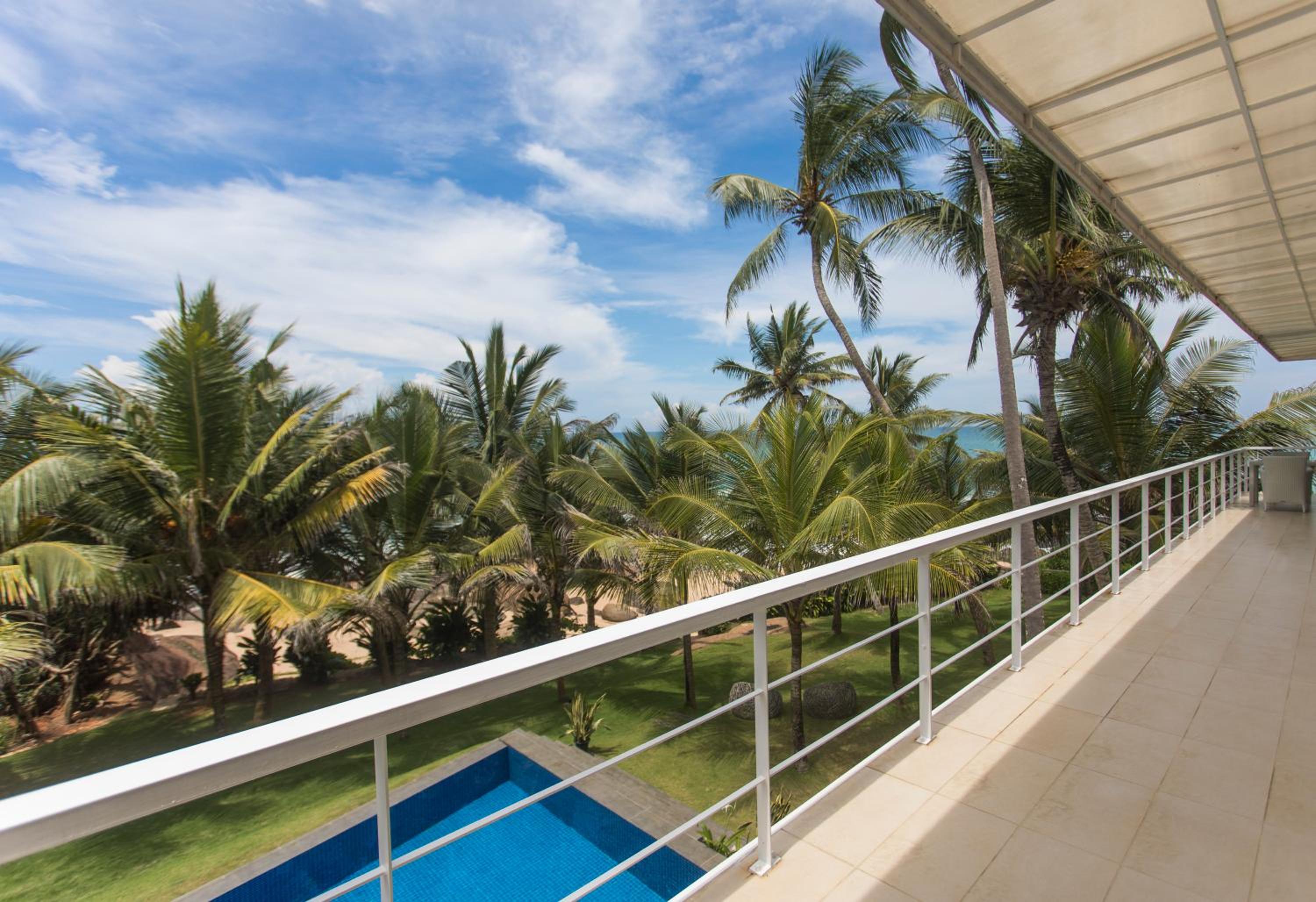 Deluxe Suite with Sea View photo 2