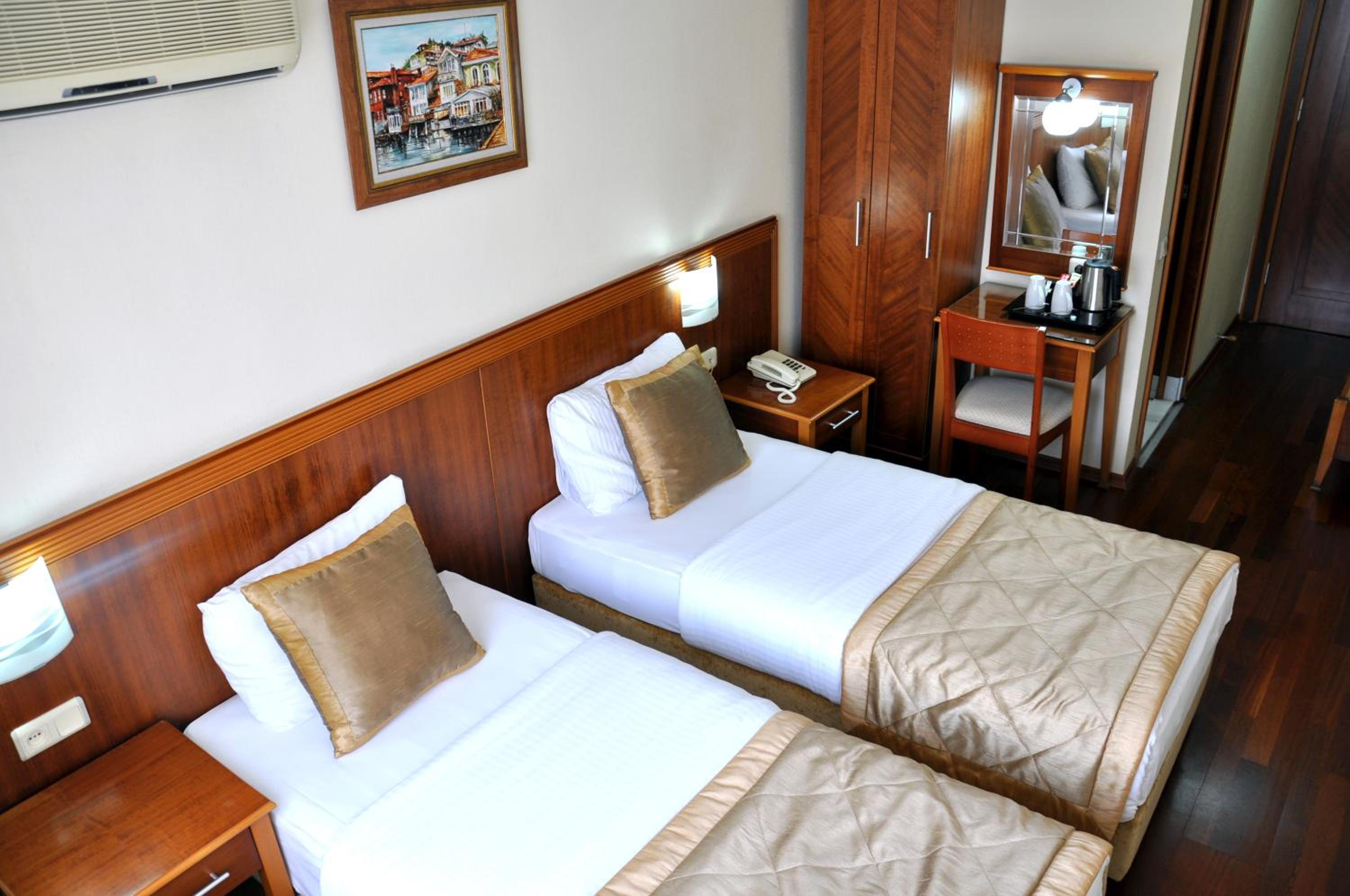 Single Room photo 3
