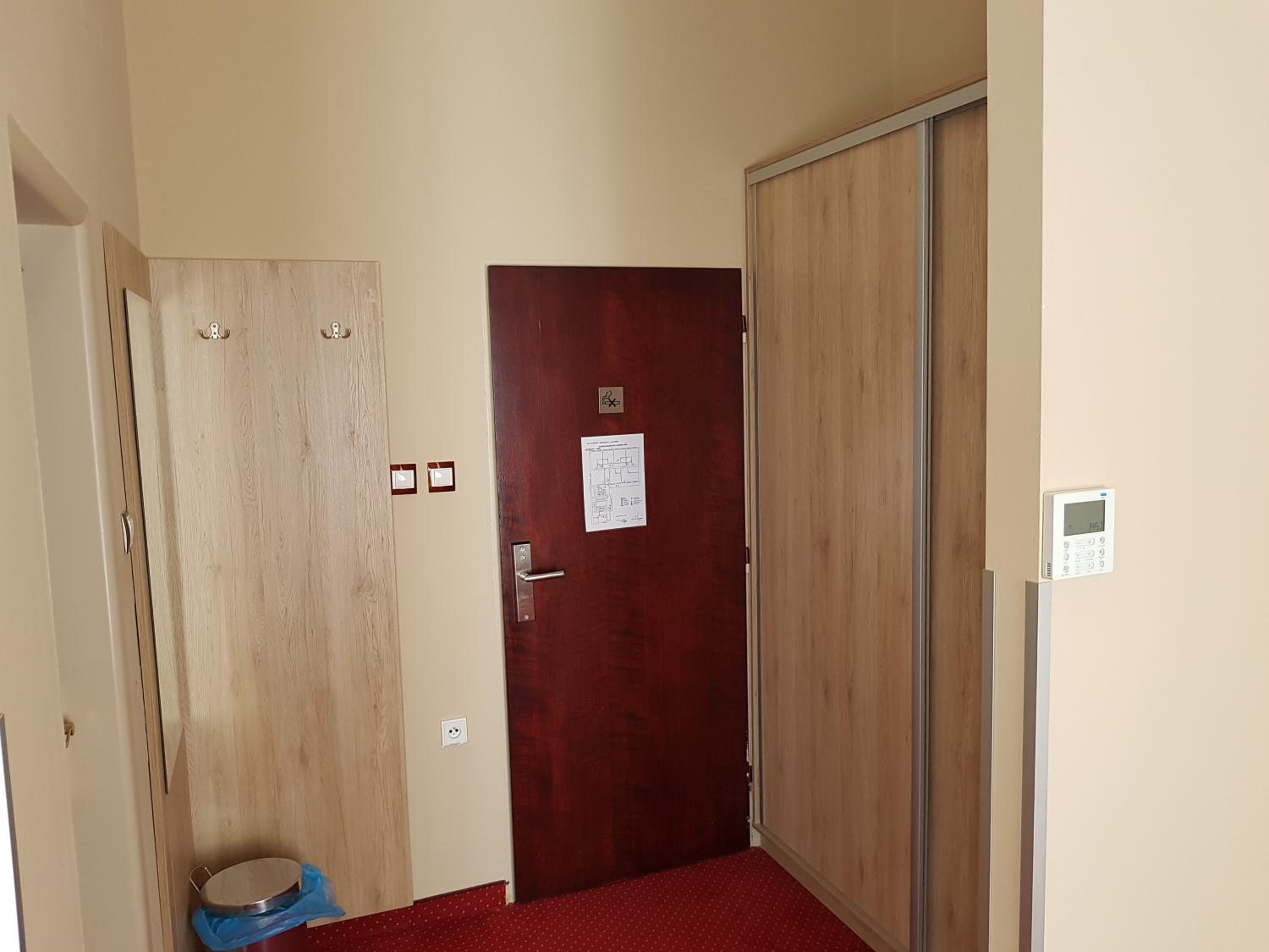 Standard Double Room - Photo 5