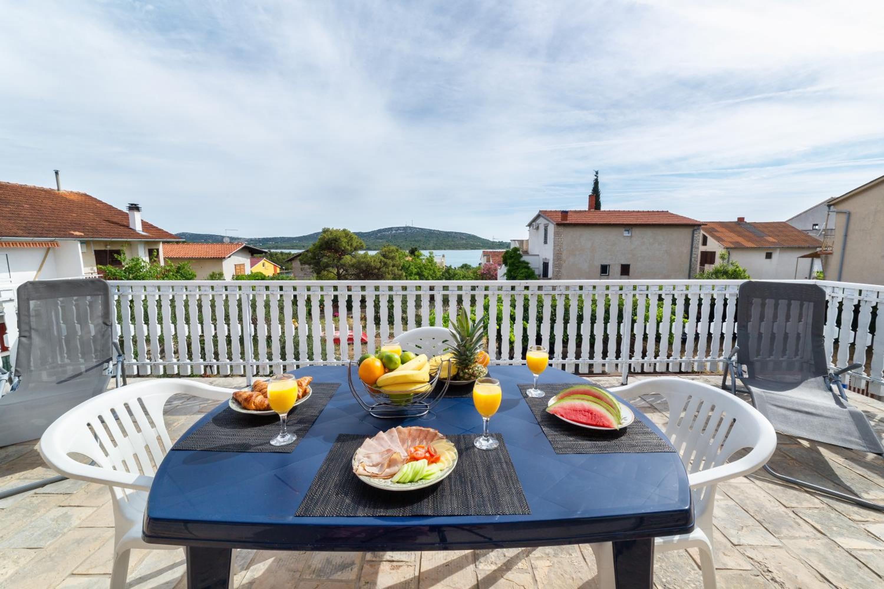 Apartment with Sea View - Photo 71
