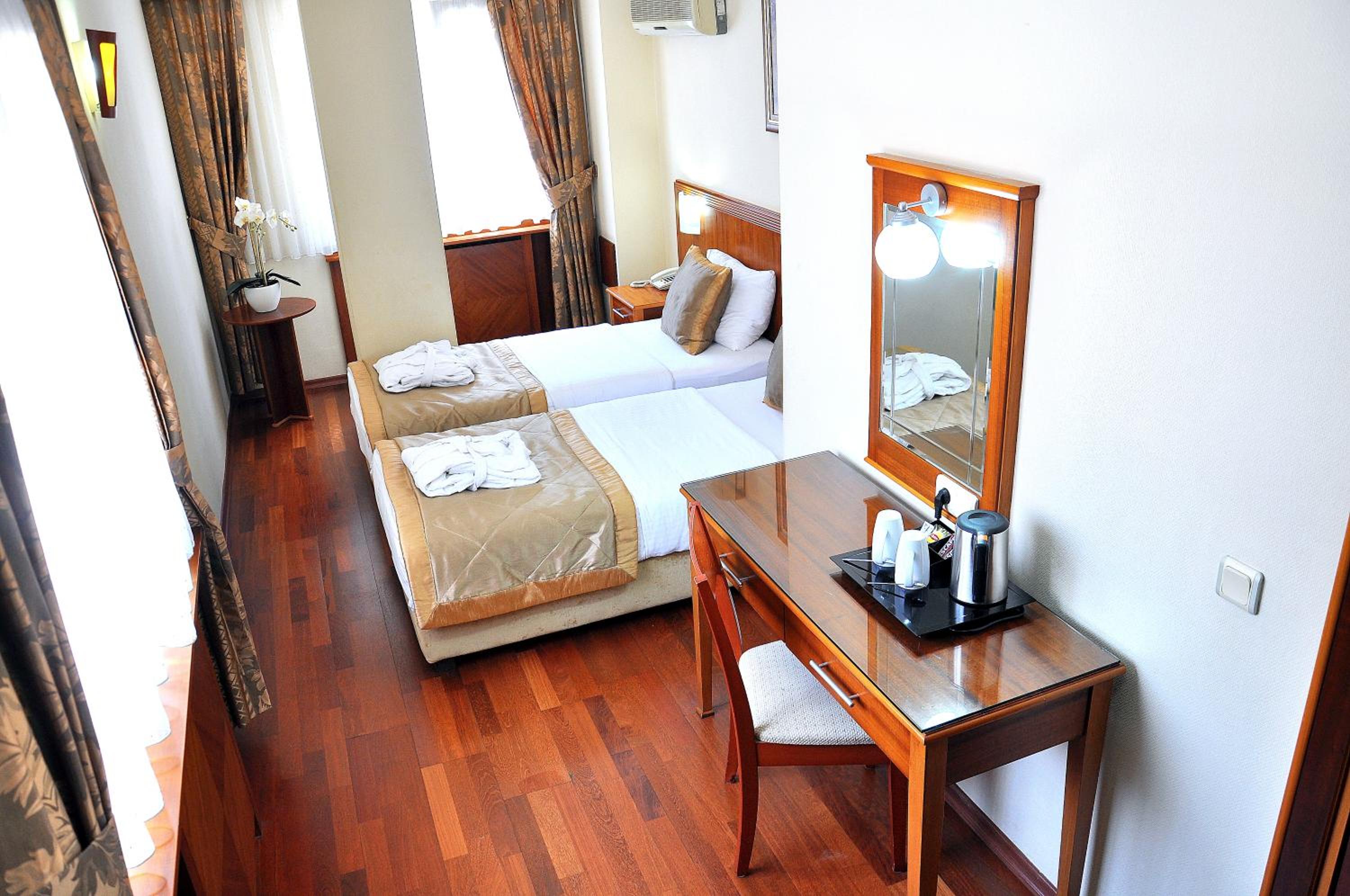 Superior Twin Room photo 3