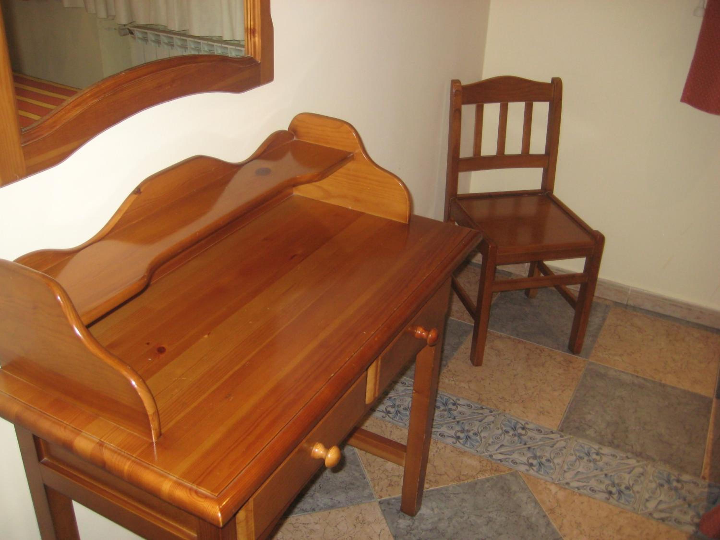 Twin Room - Photo 4