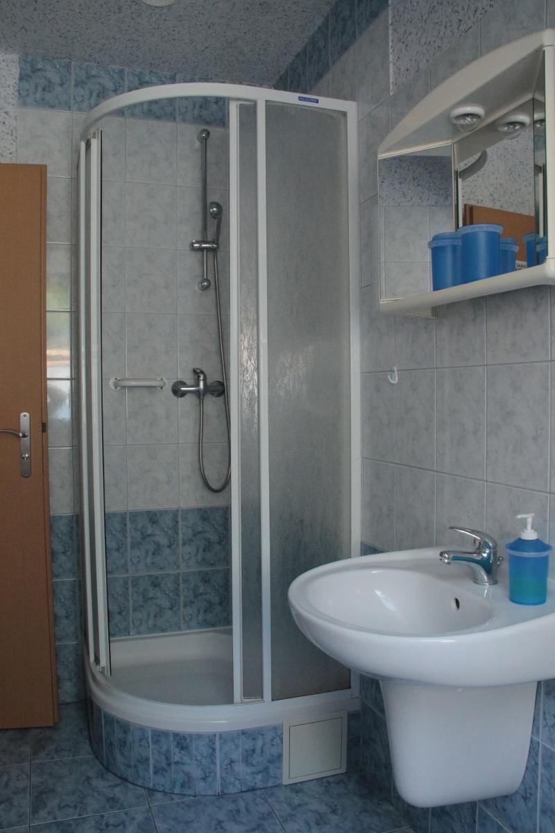 Triple Room with Private Bathroom photo 1
