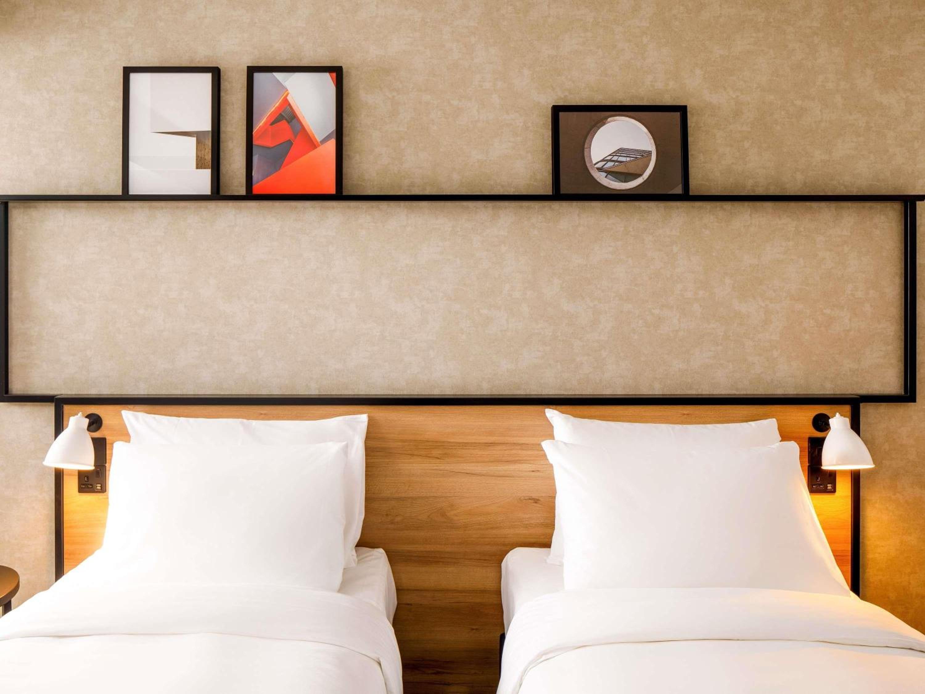 Renovated Standard Twin Room photo 3