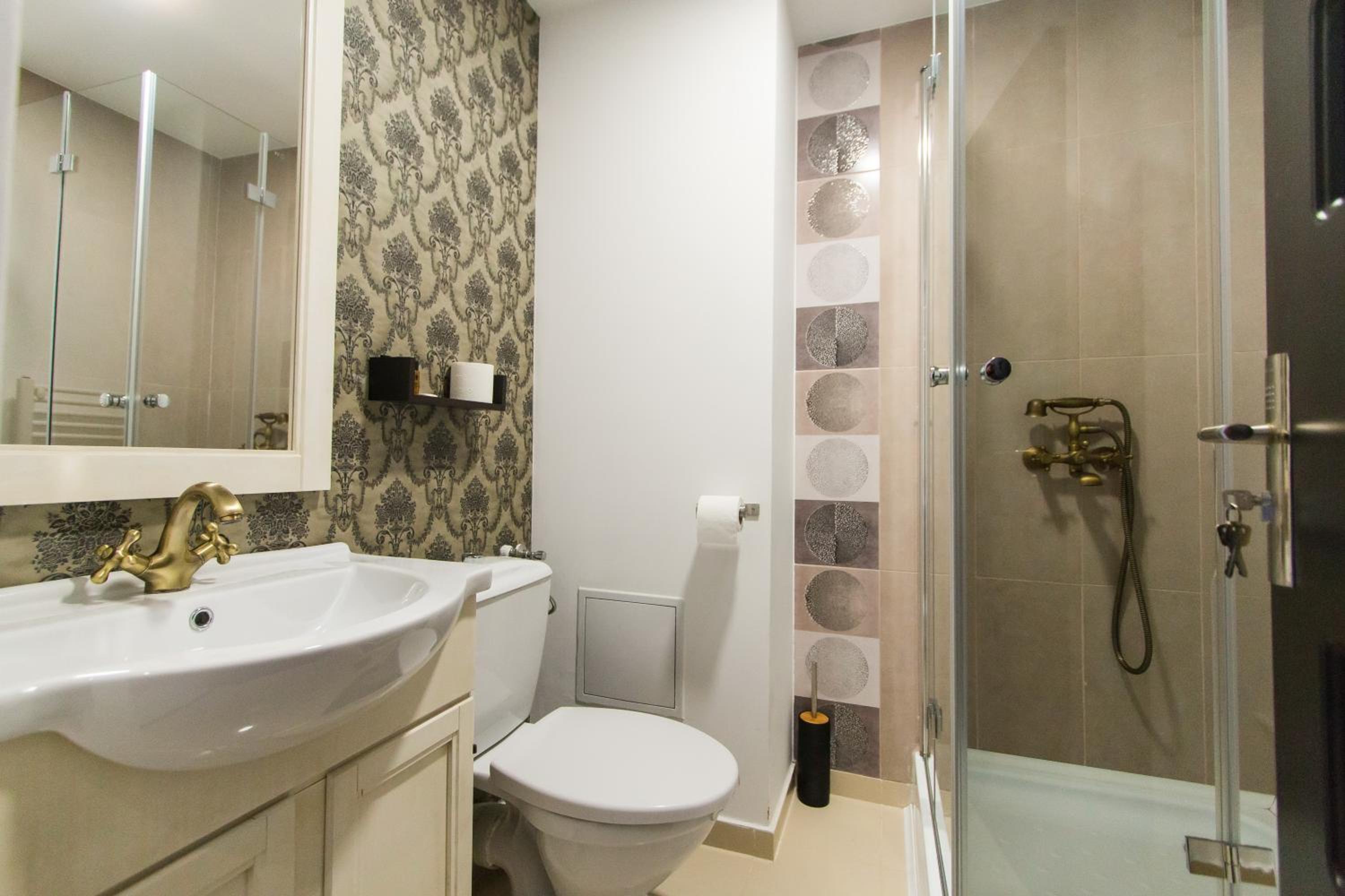 Deluxe Double Room - Photo 7
