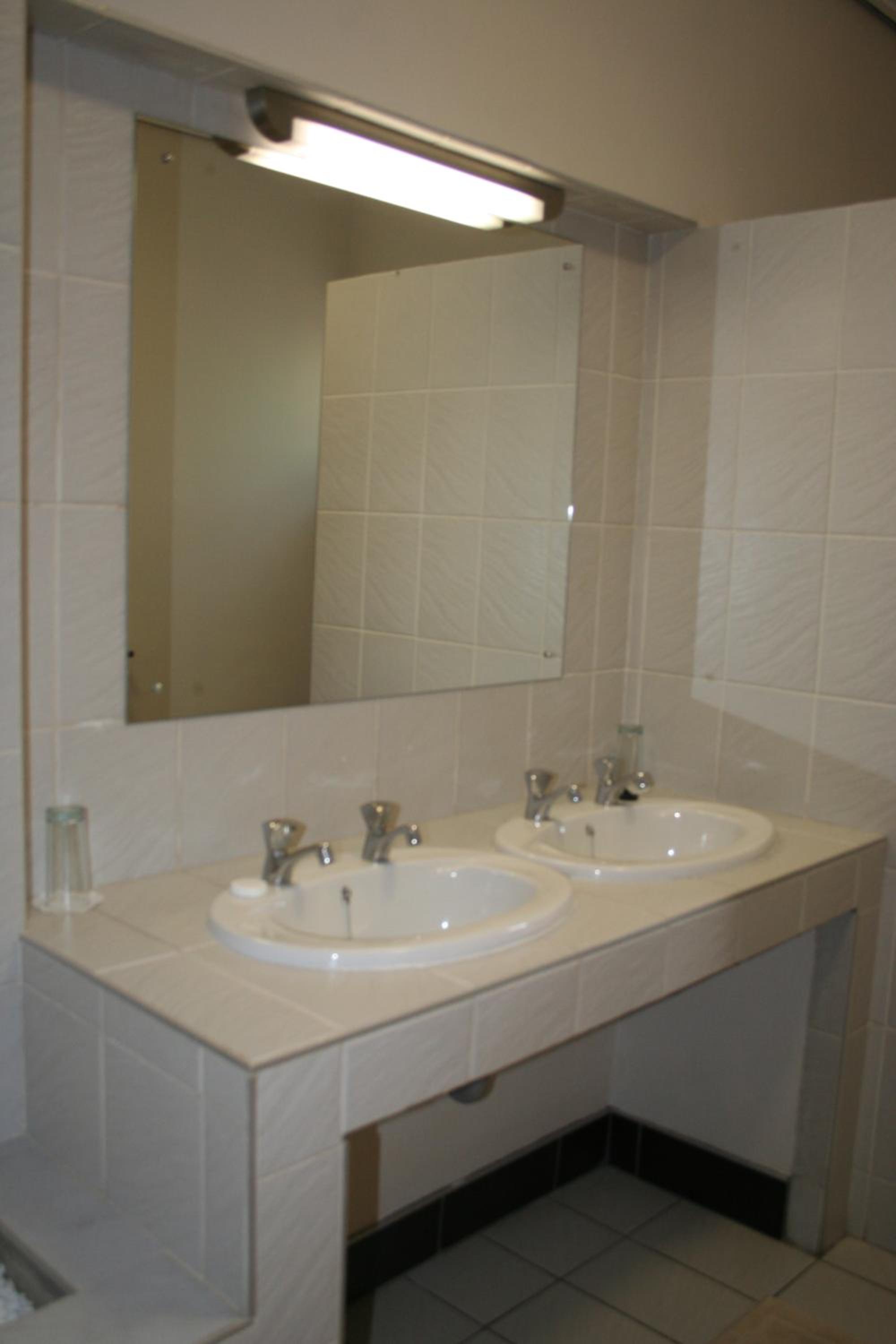 Standard Double or Twin Room photo 2
