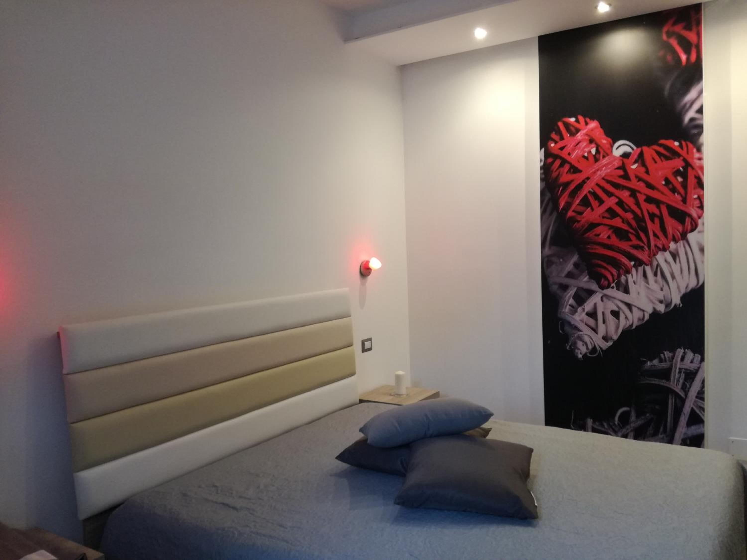 Deluxe Room - Photo 2