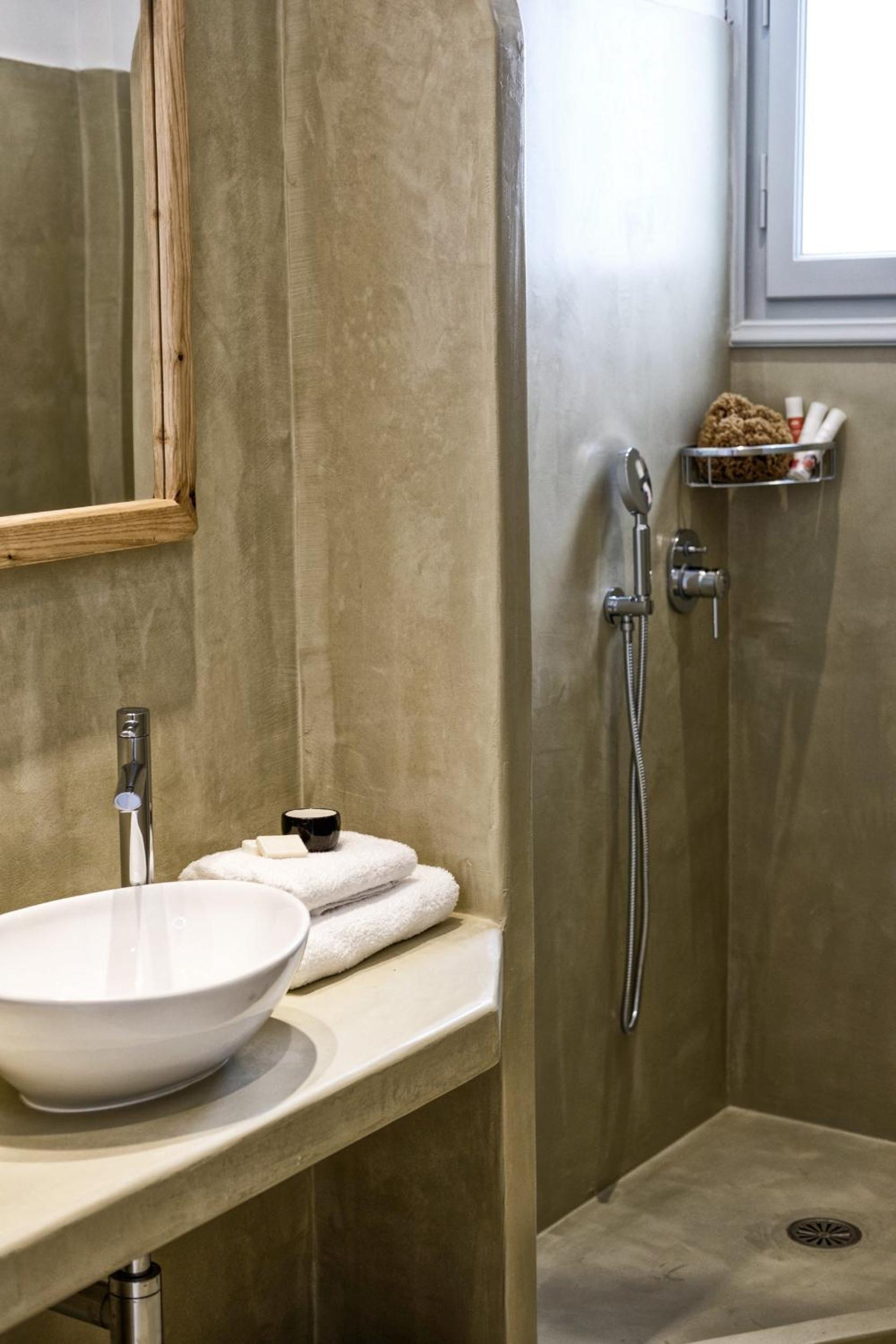 Double or Twin Room - Photo 4
