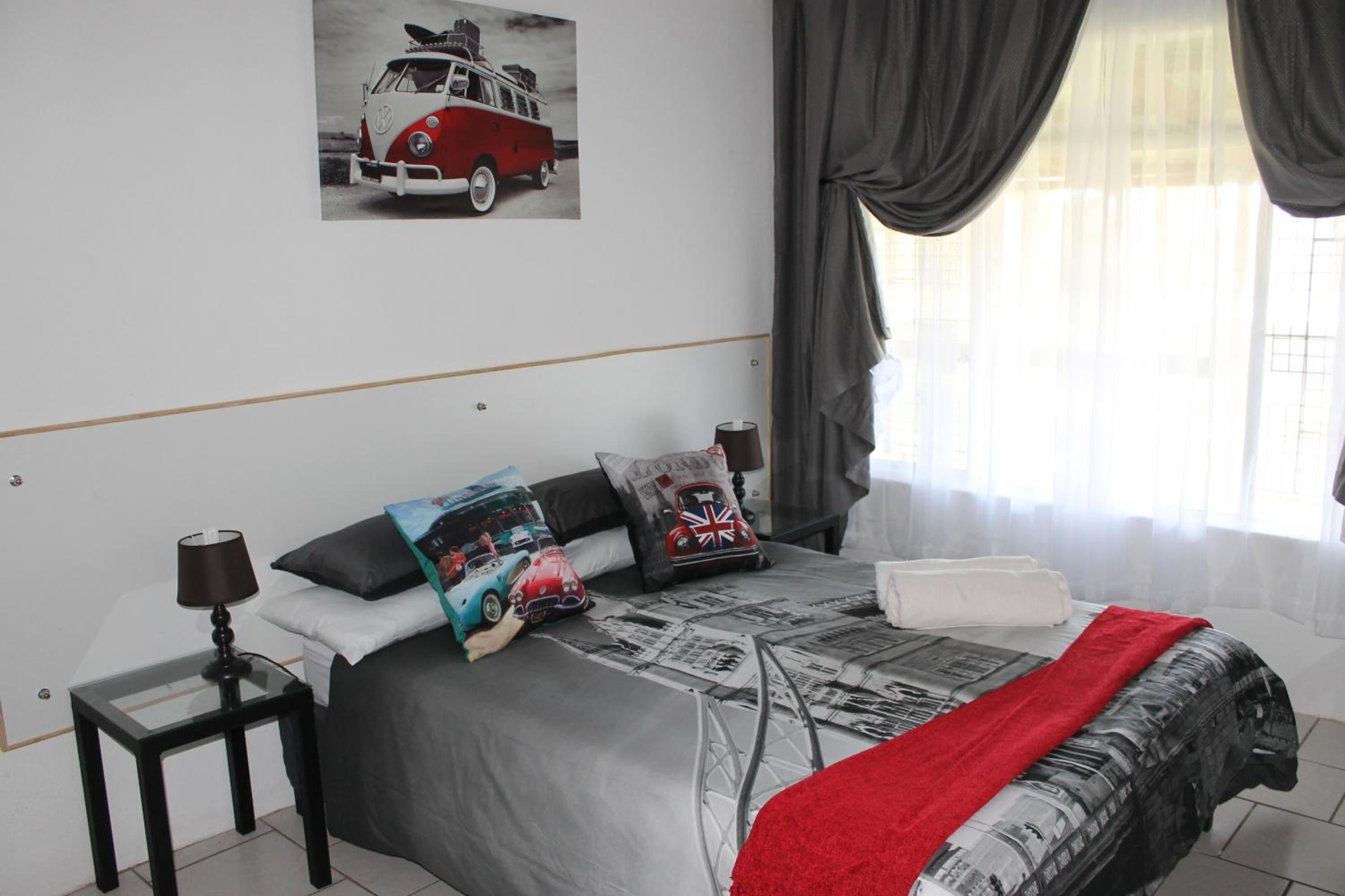 One-Bedroom Chalet - Photo 12
