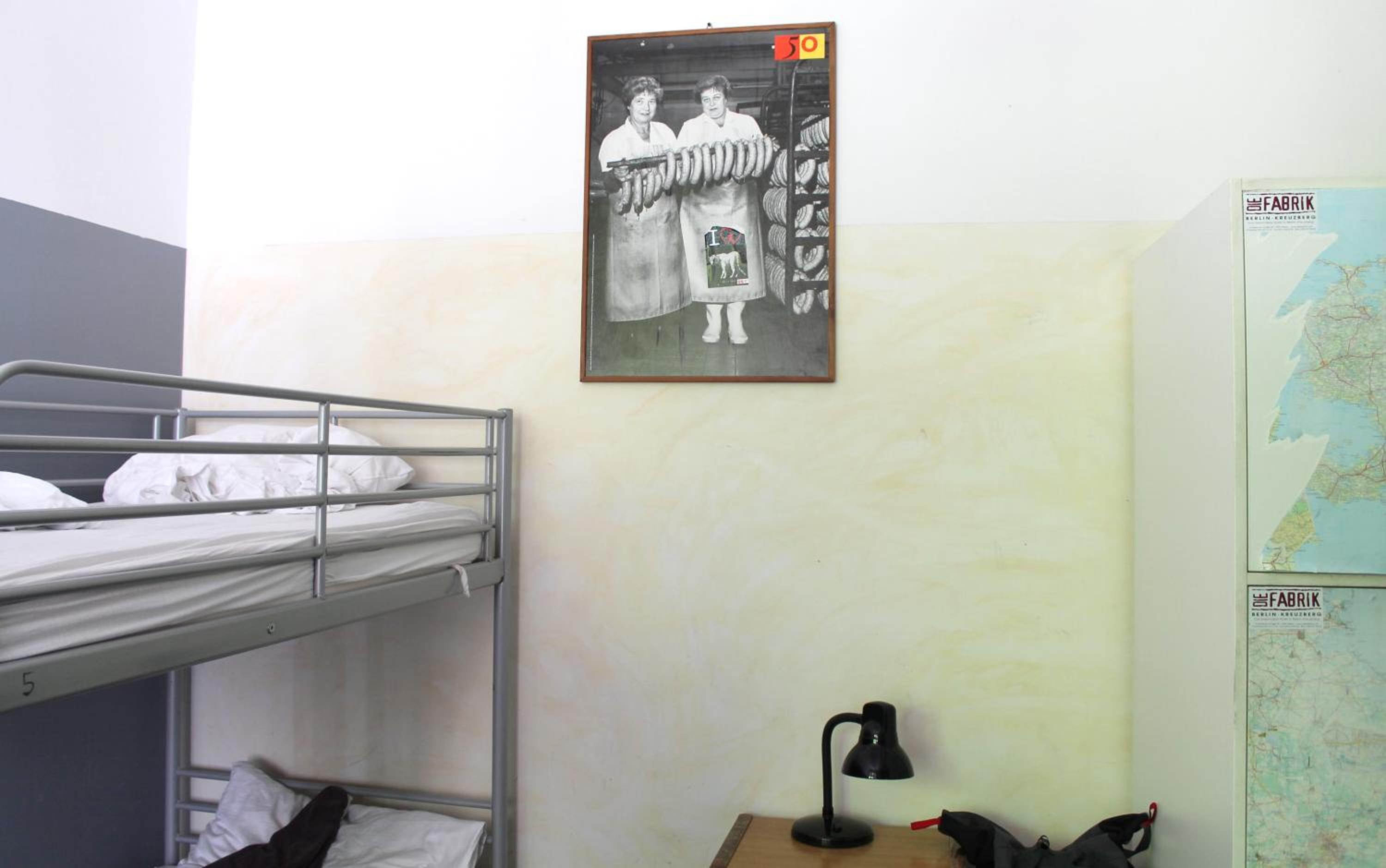 Bed in 4-Bed Female Dormitory Room photo 3