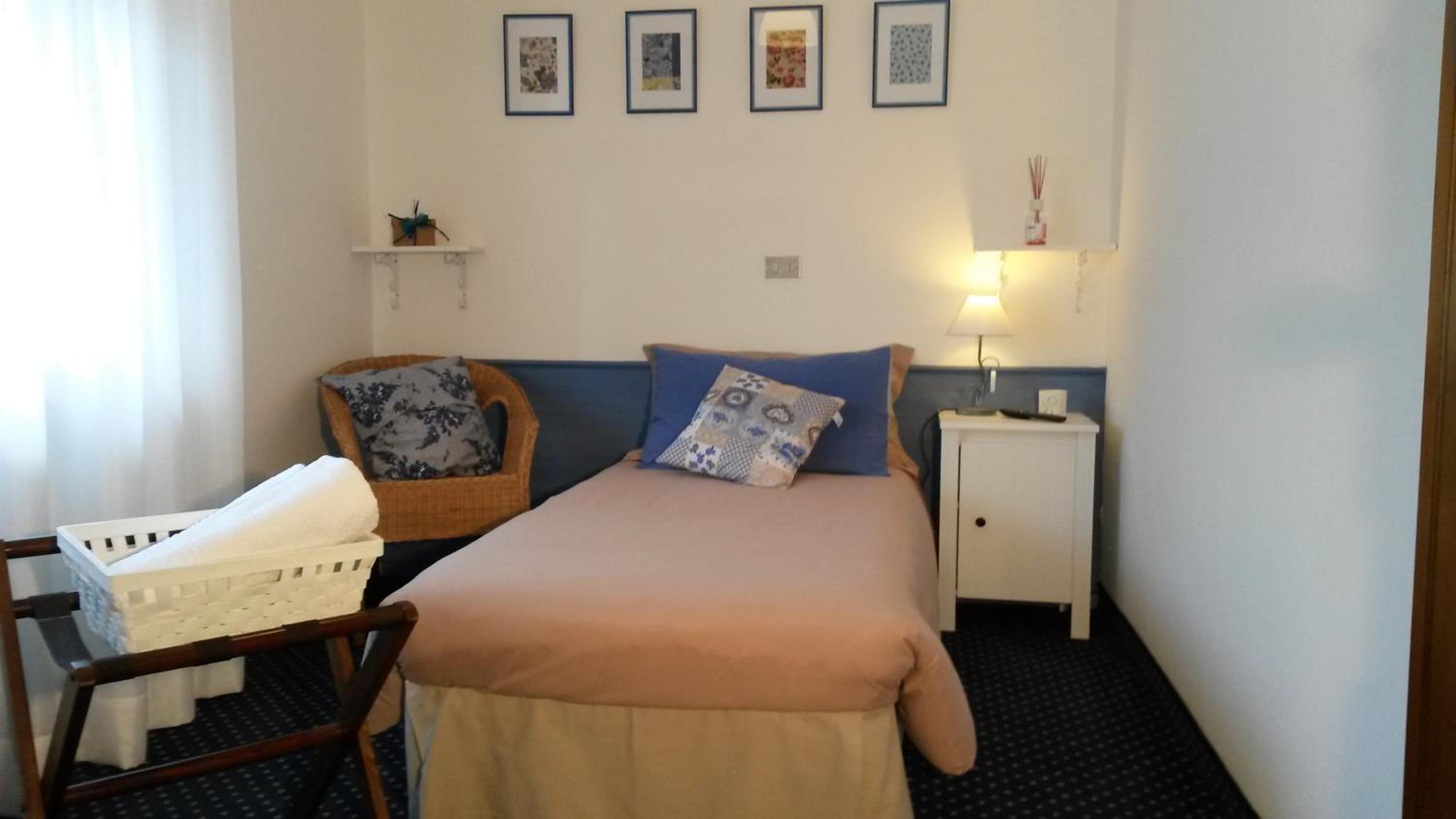 Single Room with Bathroom