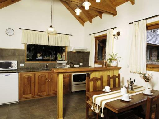 Bungalow (2 Adults) photo 3