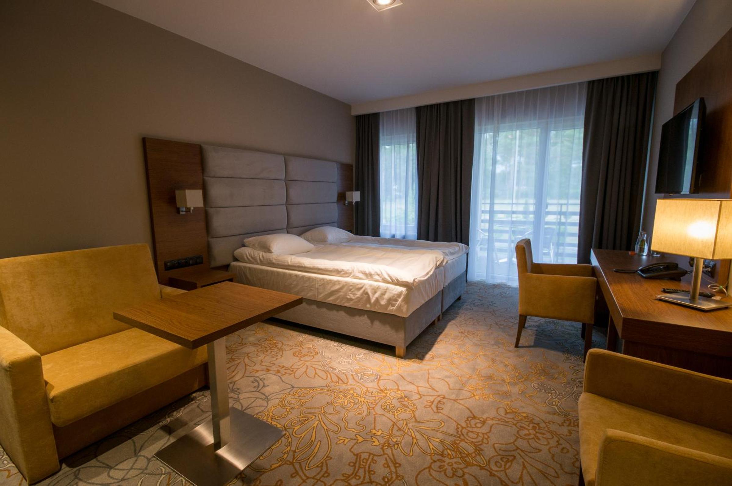 Large Double or Twin Room photo 2