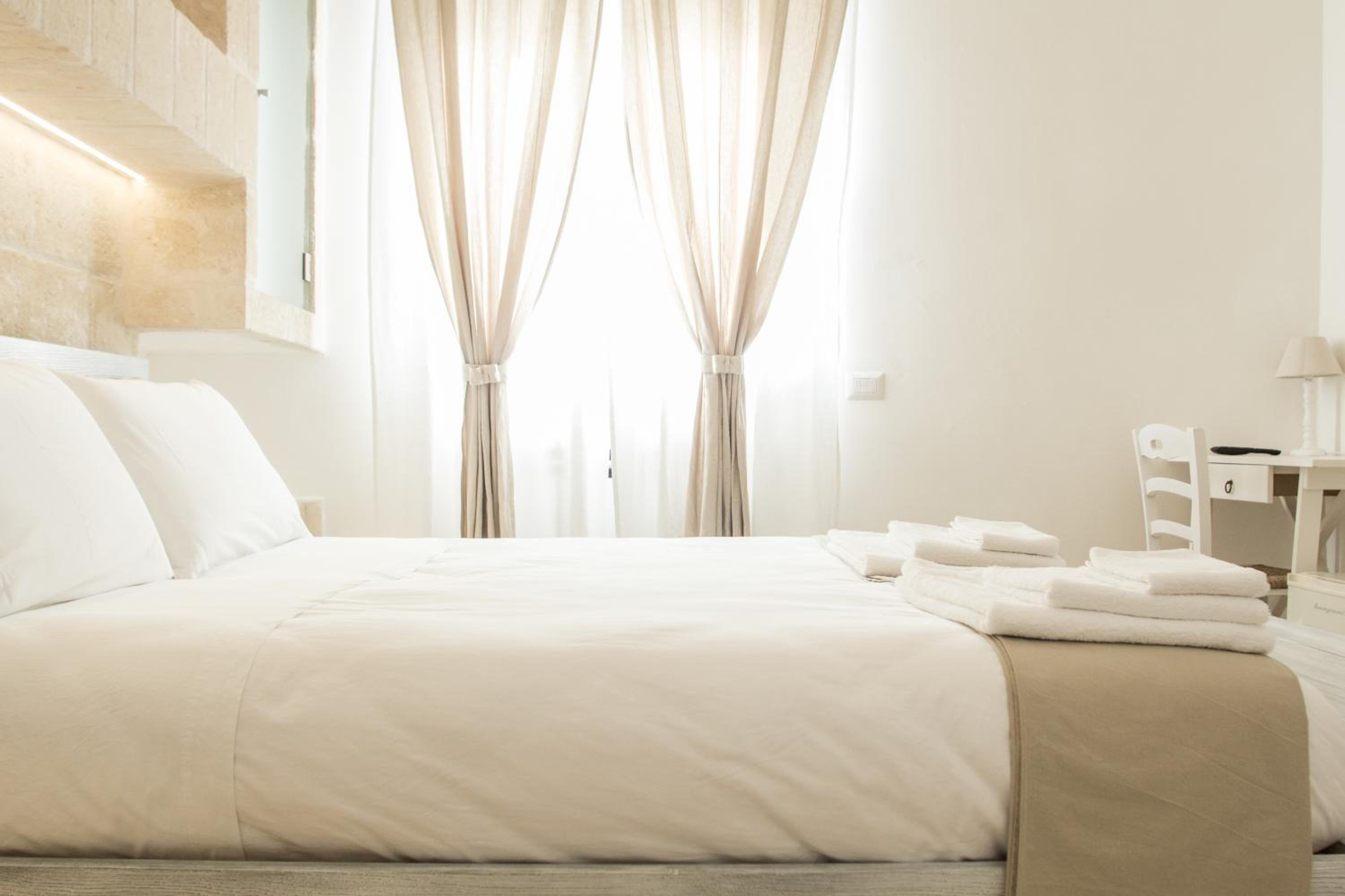 Deluxe Double Room photo 2