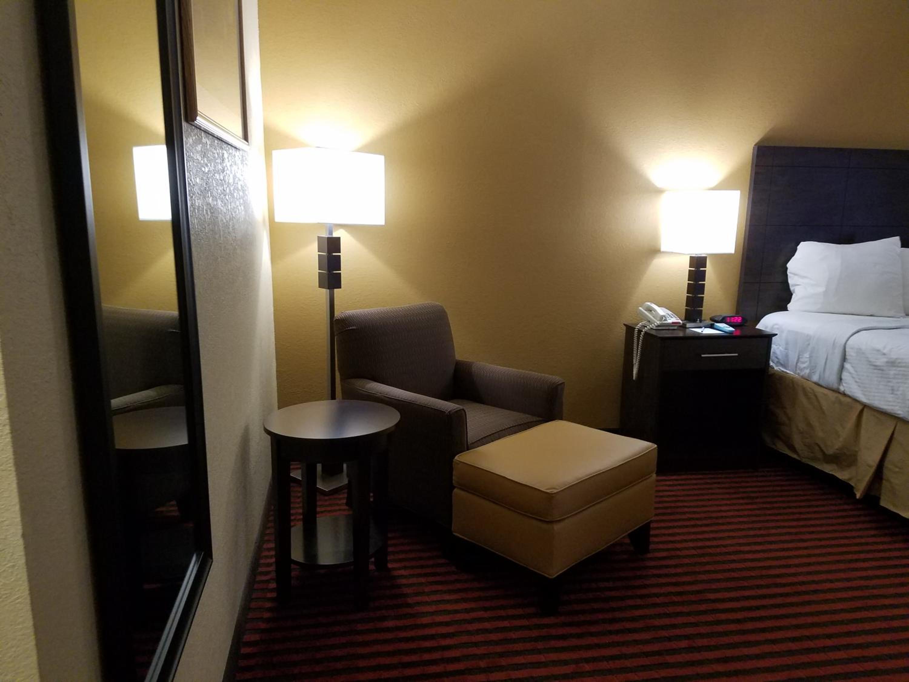 King Room - Disability Access - Photo 6