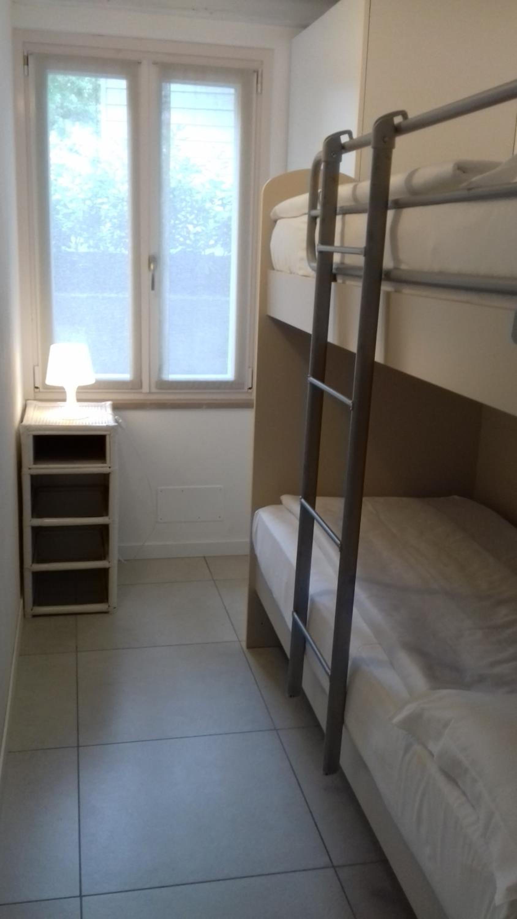 Two-Bedroom Apartment - Split Level - Photo 5