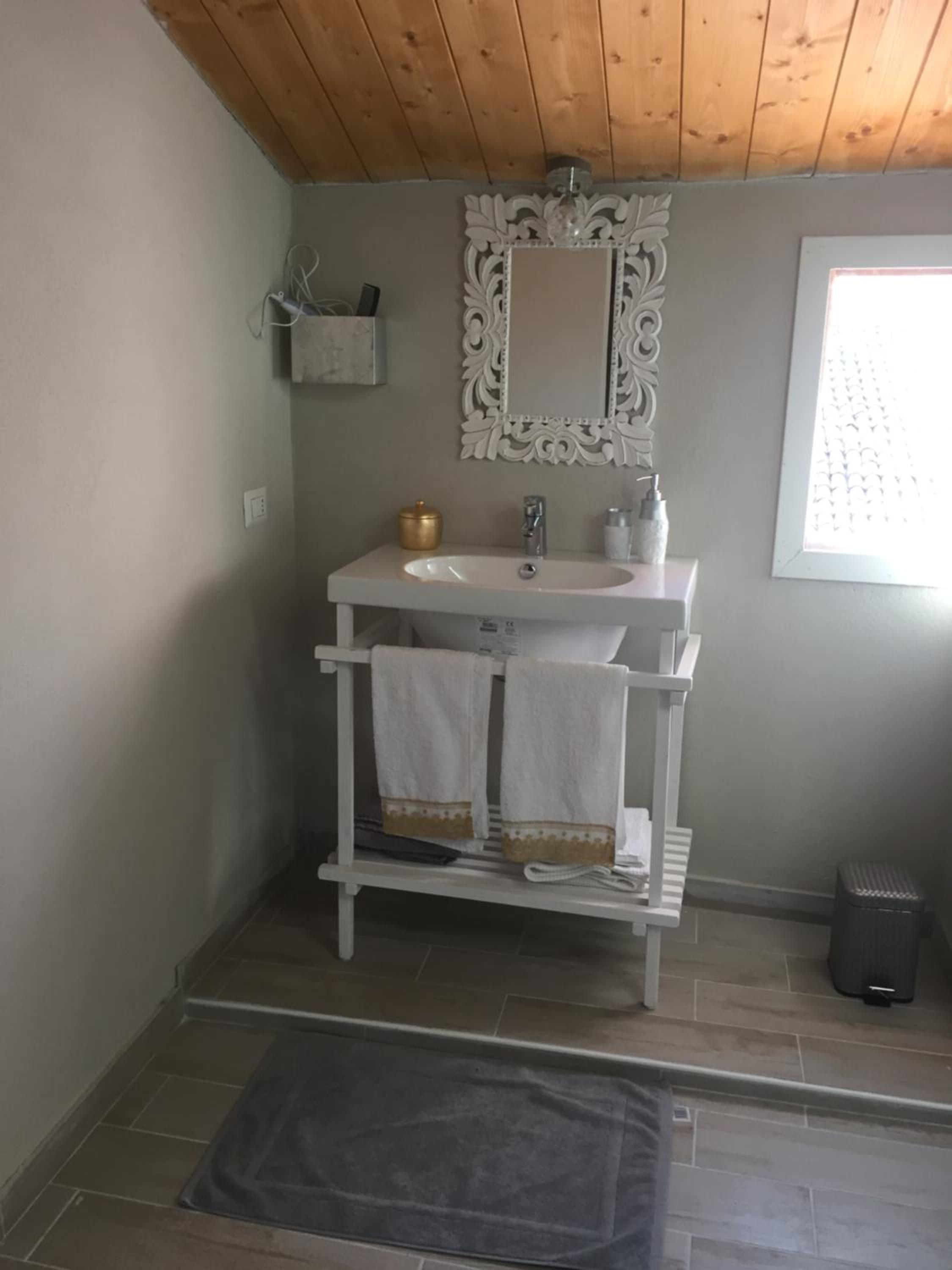 Double Room with Private Bathroom photo 3