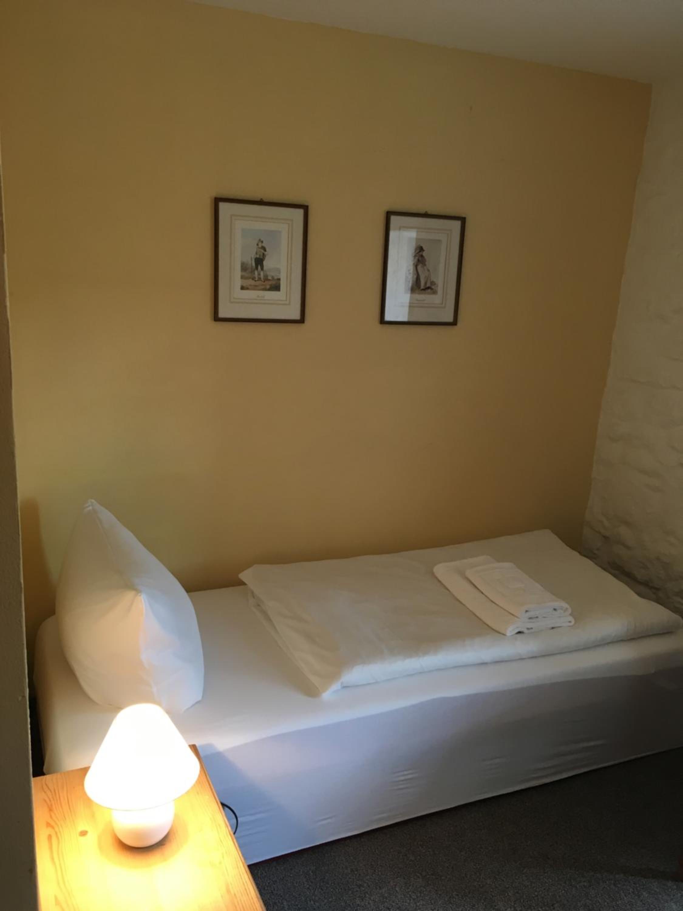 Single Room photo 3