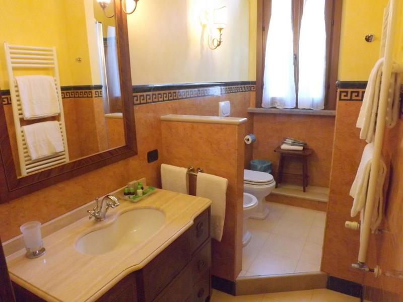 Deluxe Double Room - Photo 5