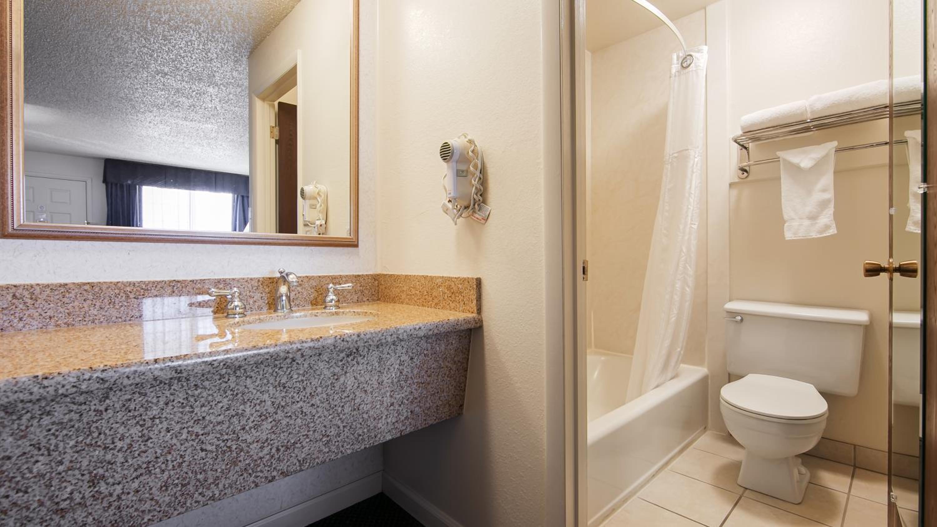 Trailside Inn, Photo 6