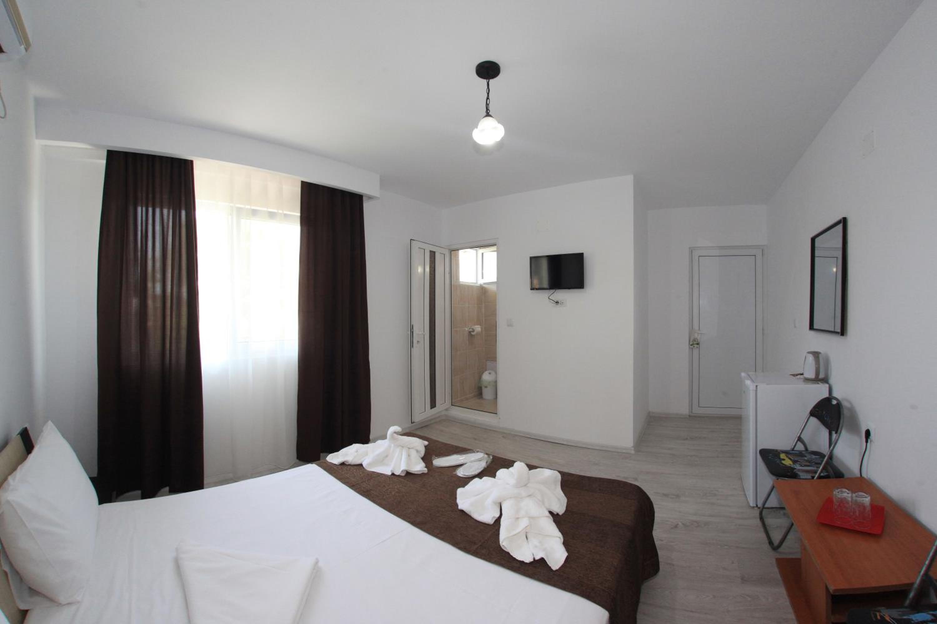 Double Room - Photo 1