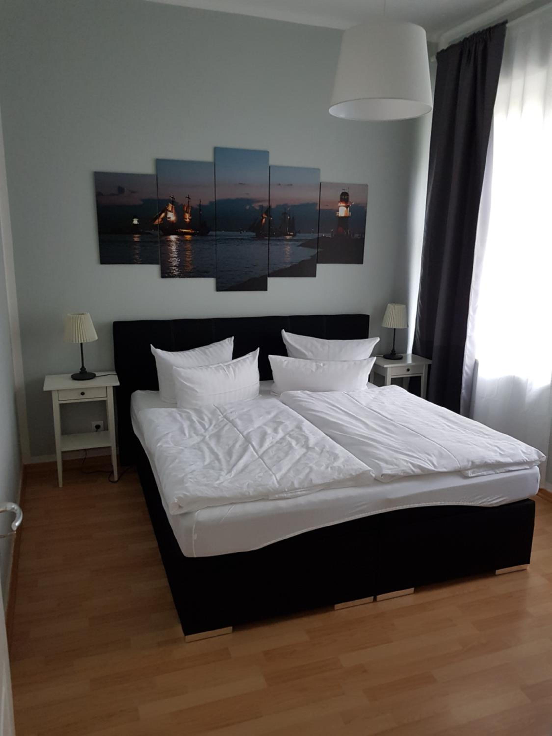 Family Room - 10