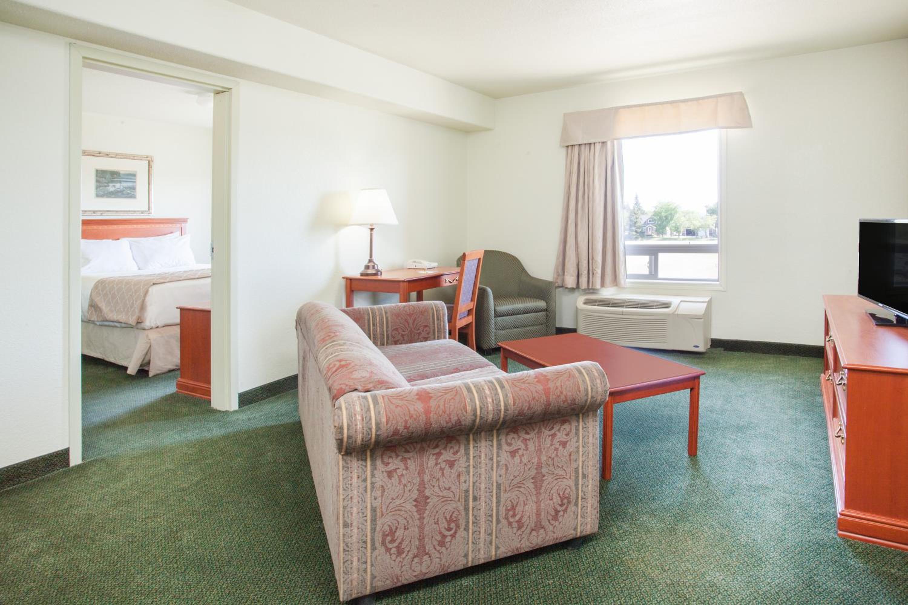 Executive Queen Room - Non-Smoking