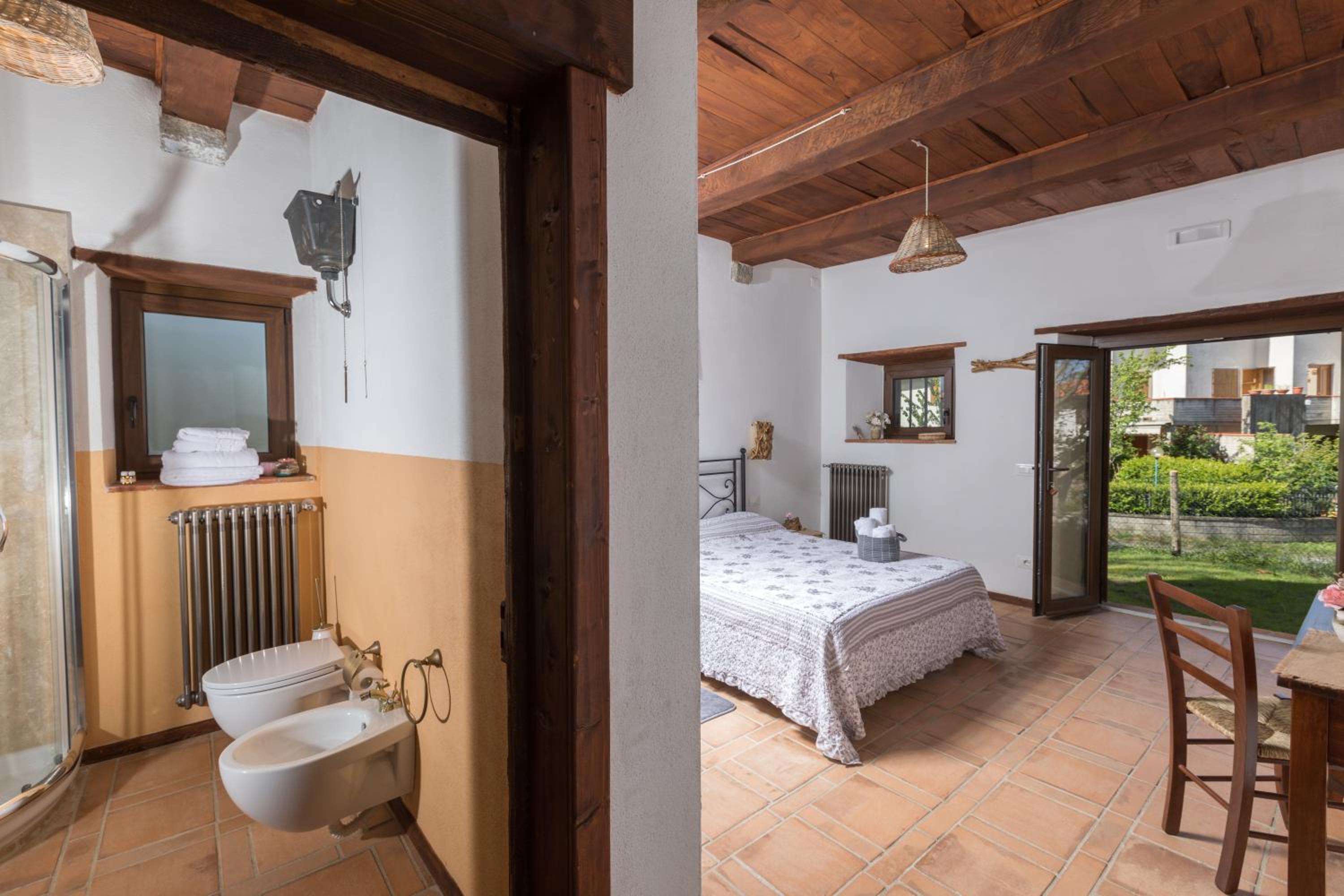Double Room with Private Bathroom photo 1