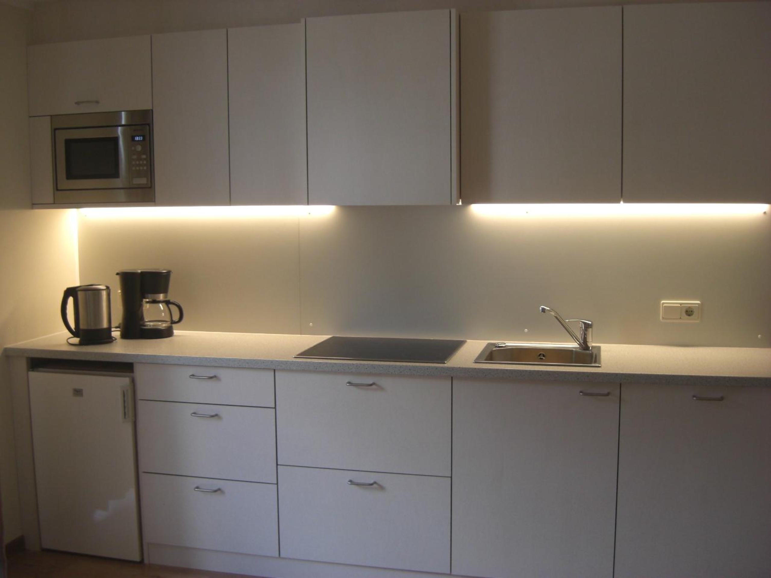 Two-Bedroom Apartment with Mountain View photo 2