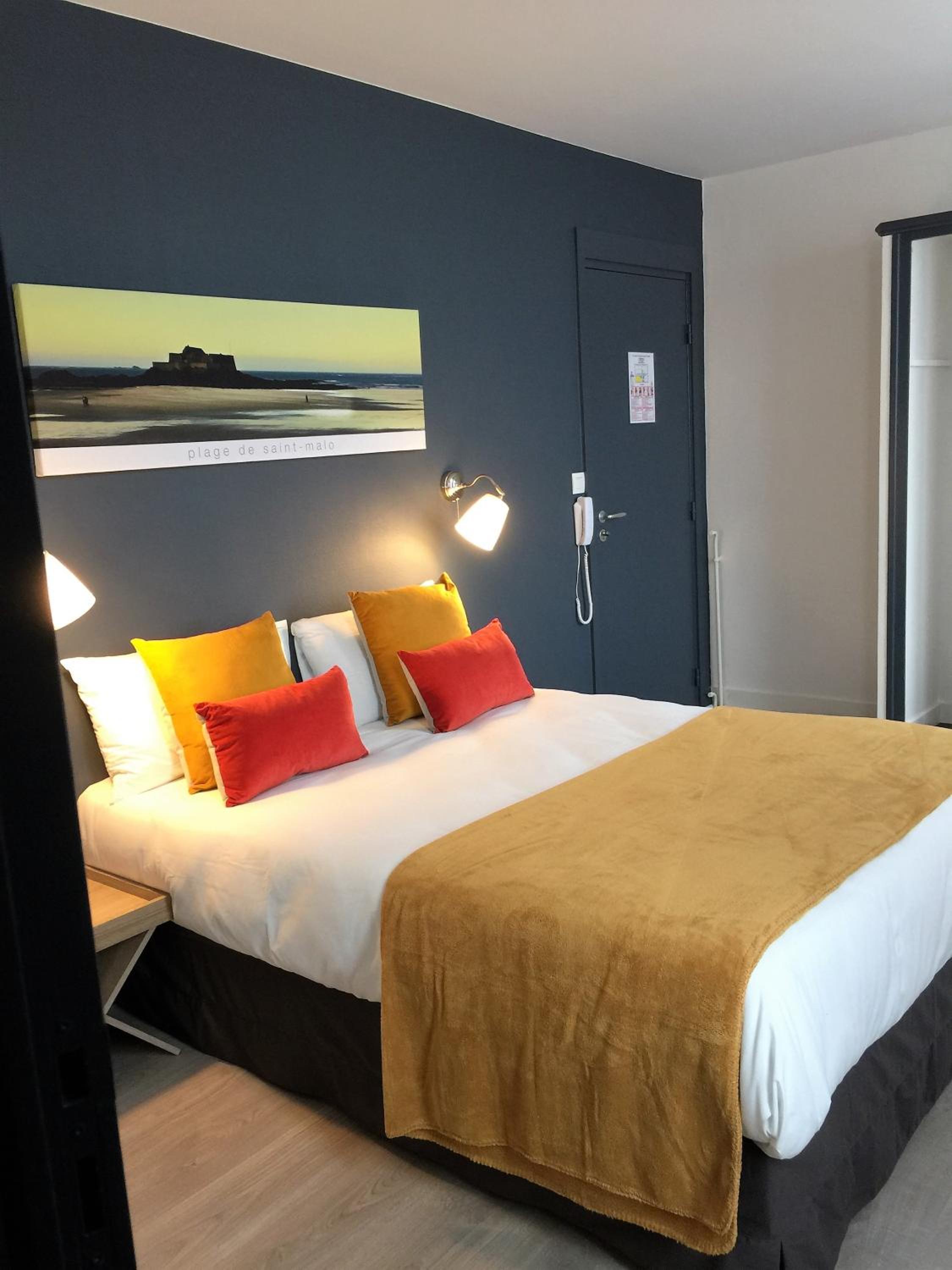 Standard Double Room - Photo 1