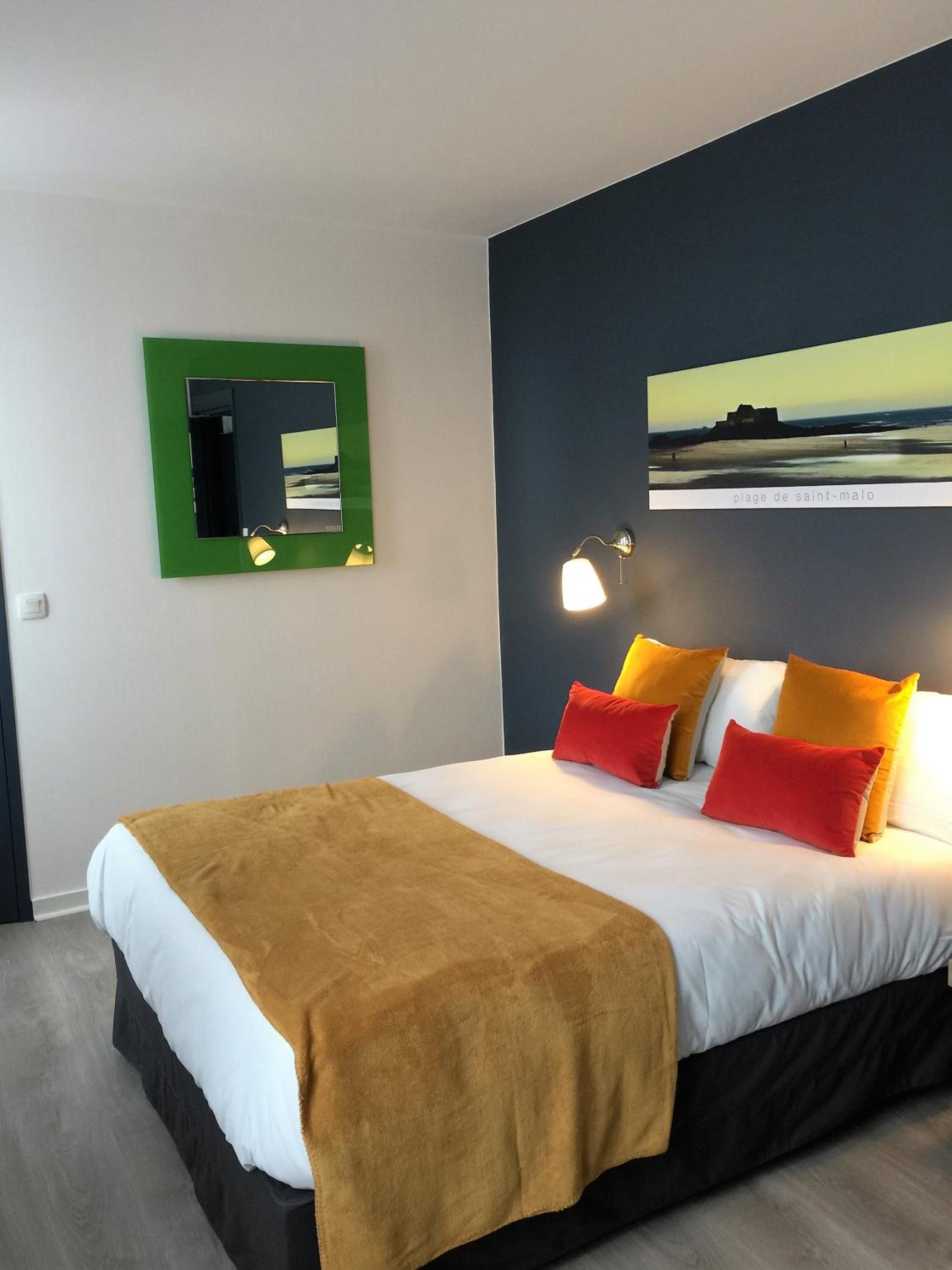 Standard Double Room - Photo 4