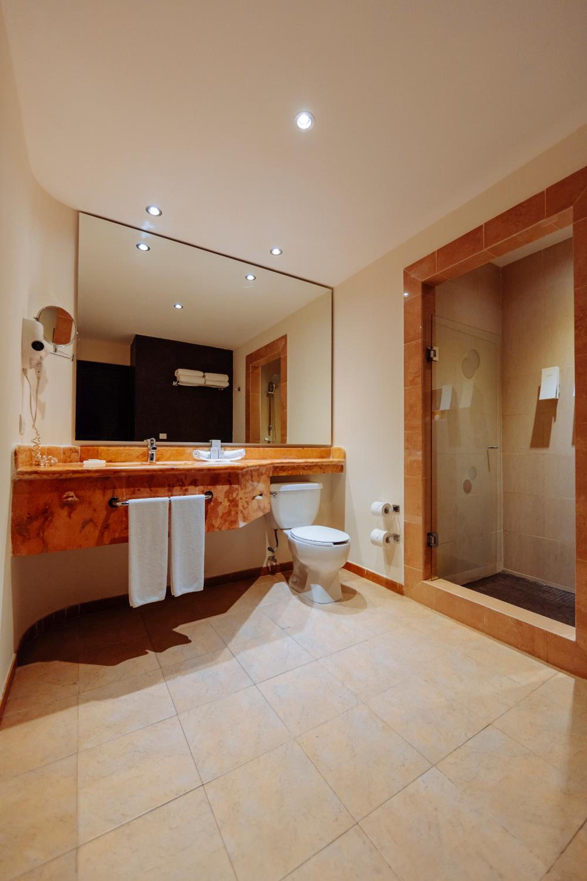 Royal Level Luxury