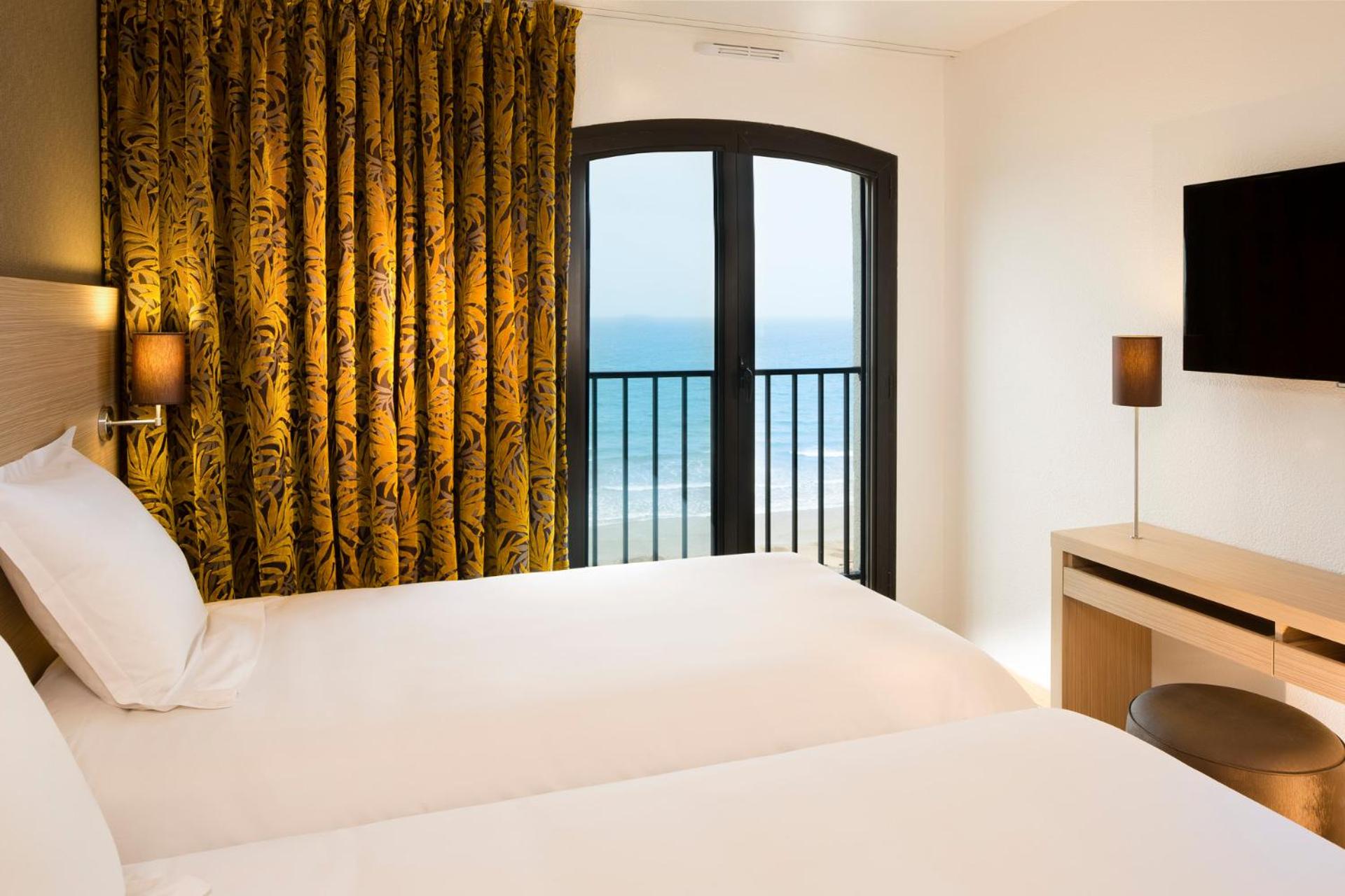 Deluxe Double Room with Sea View photo 1