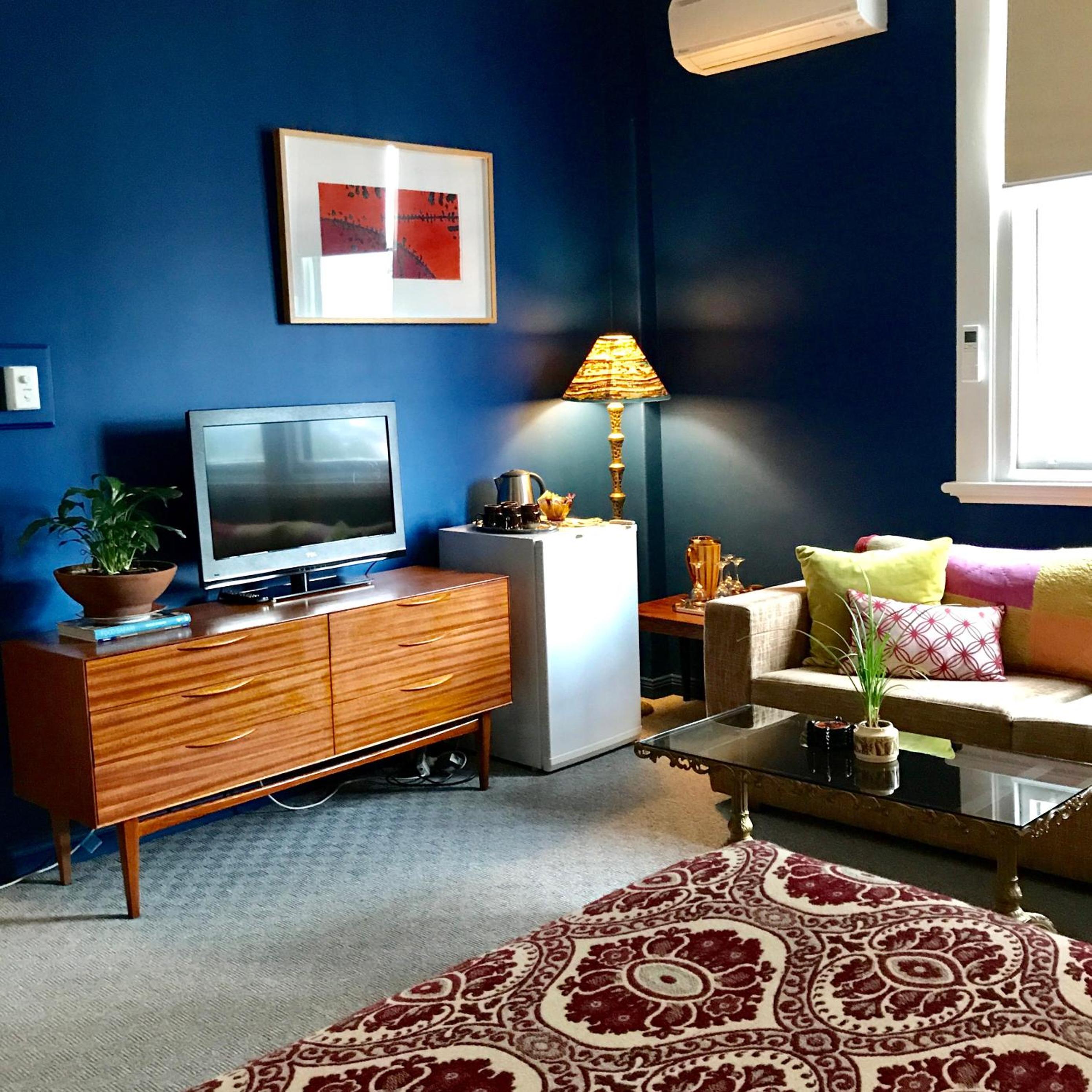 Family Room photo 3