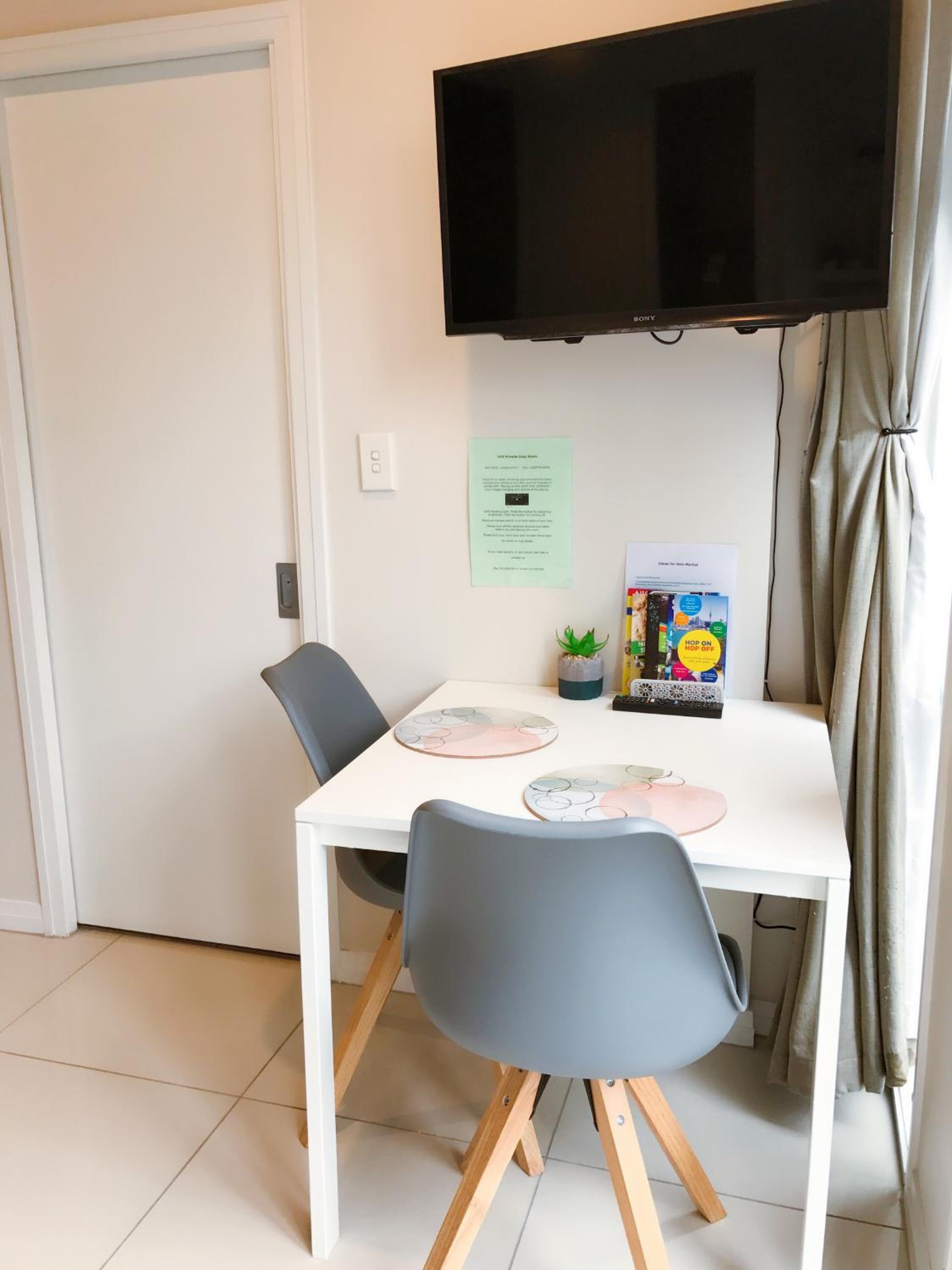 Junior Suite with Patio - Photo 3