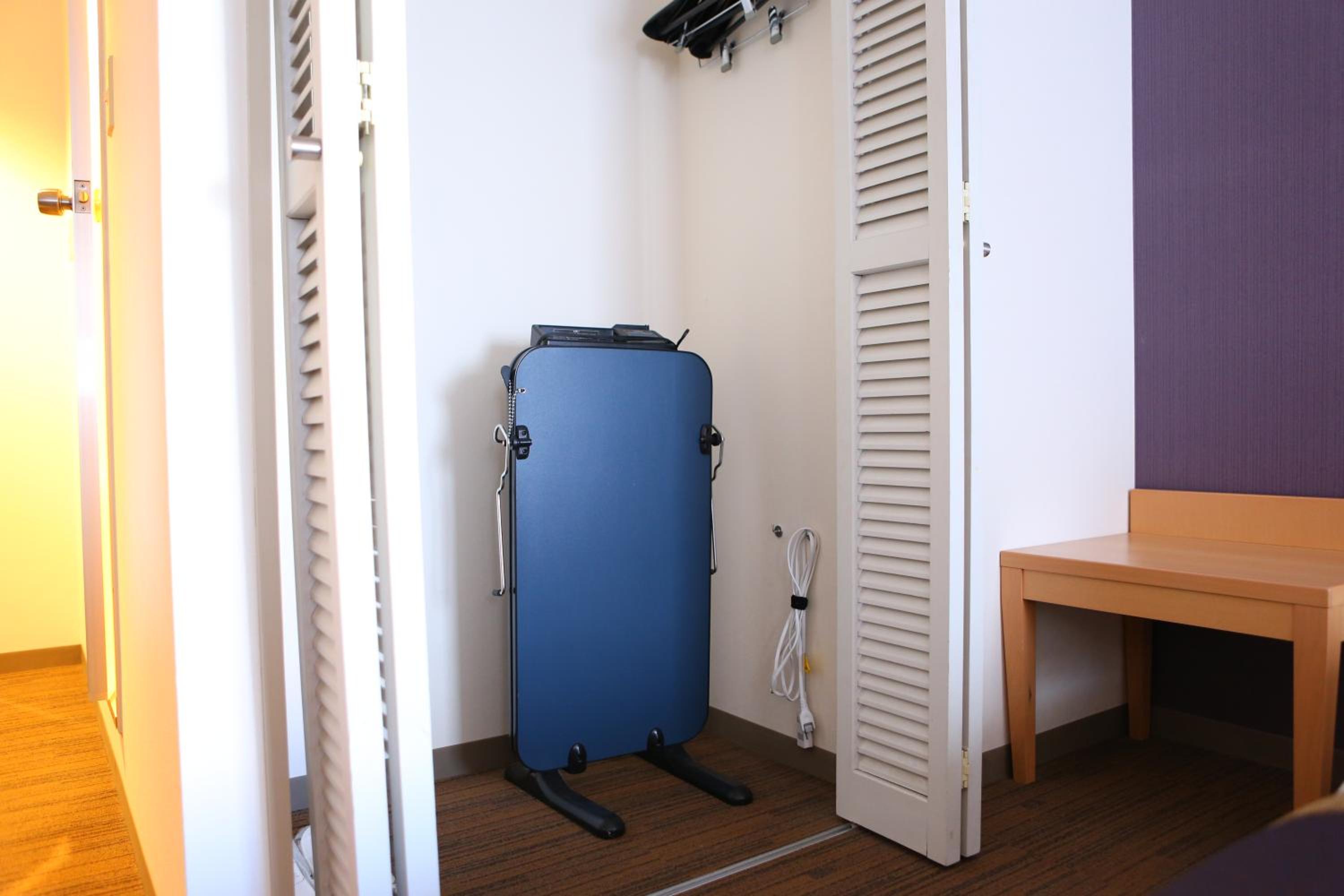 Standard Double Room - Non-Smoking - Photo 8