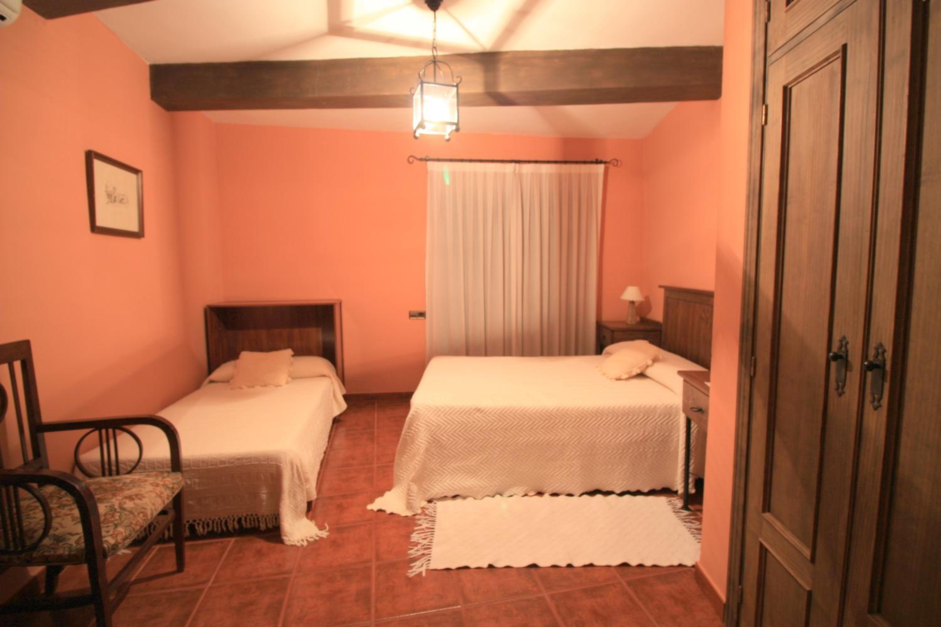 Apartment photo 2
