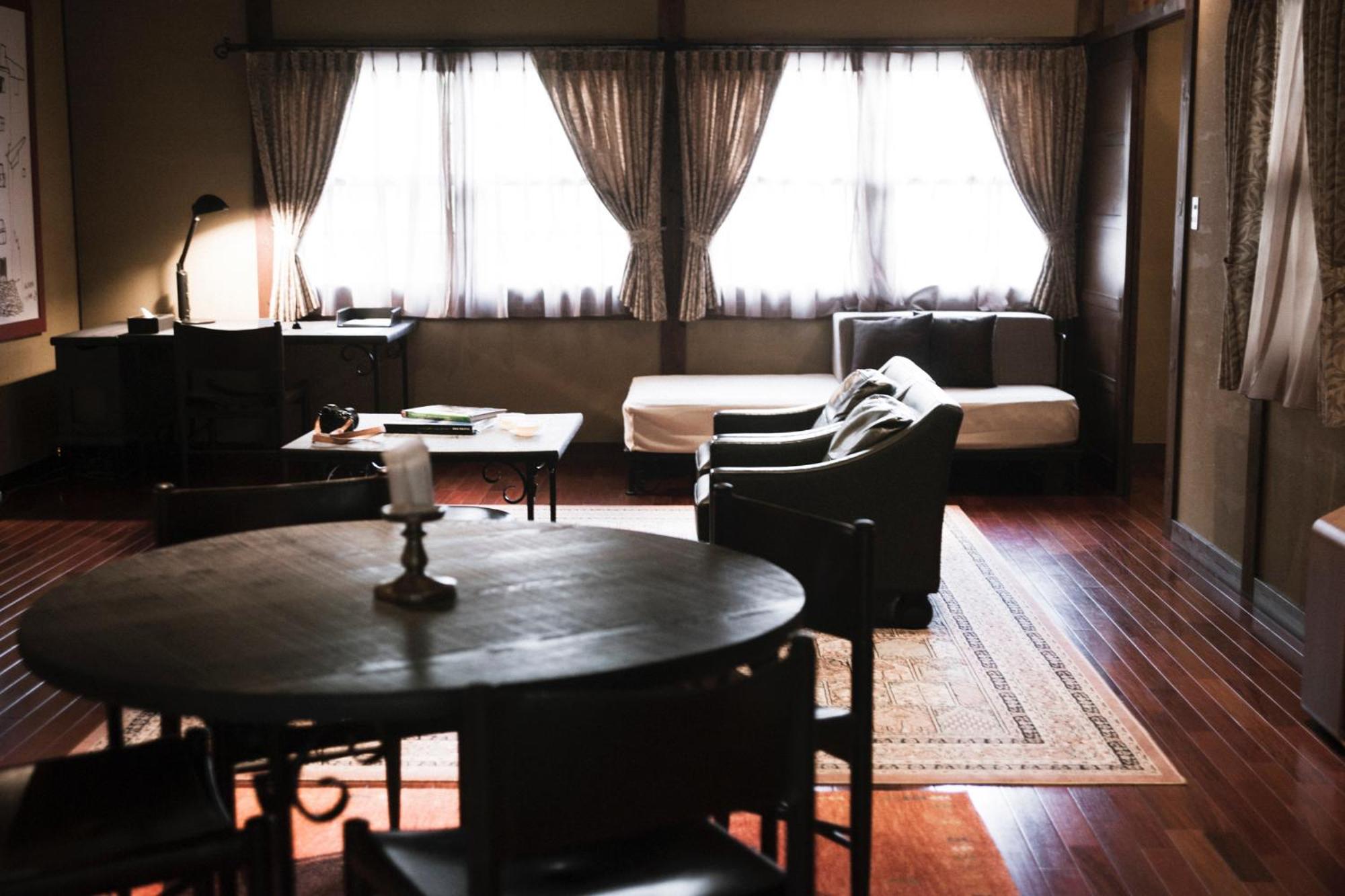 Villa (2 Adults)