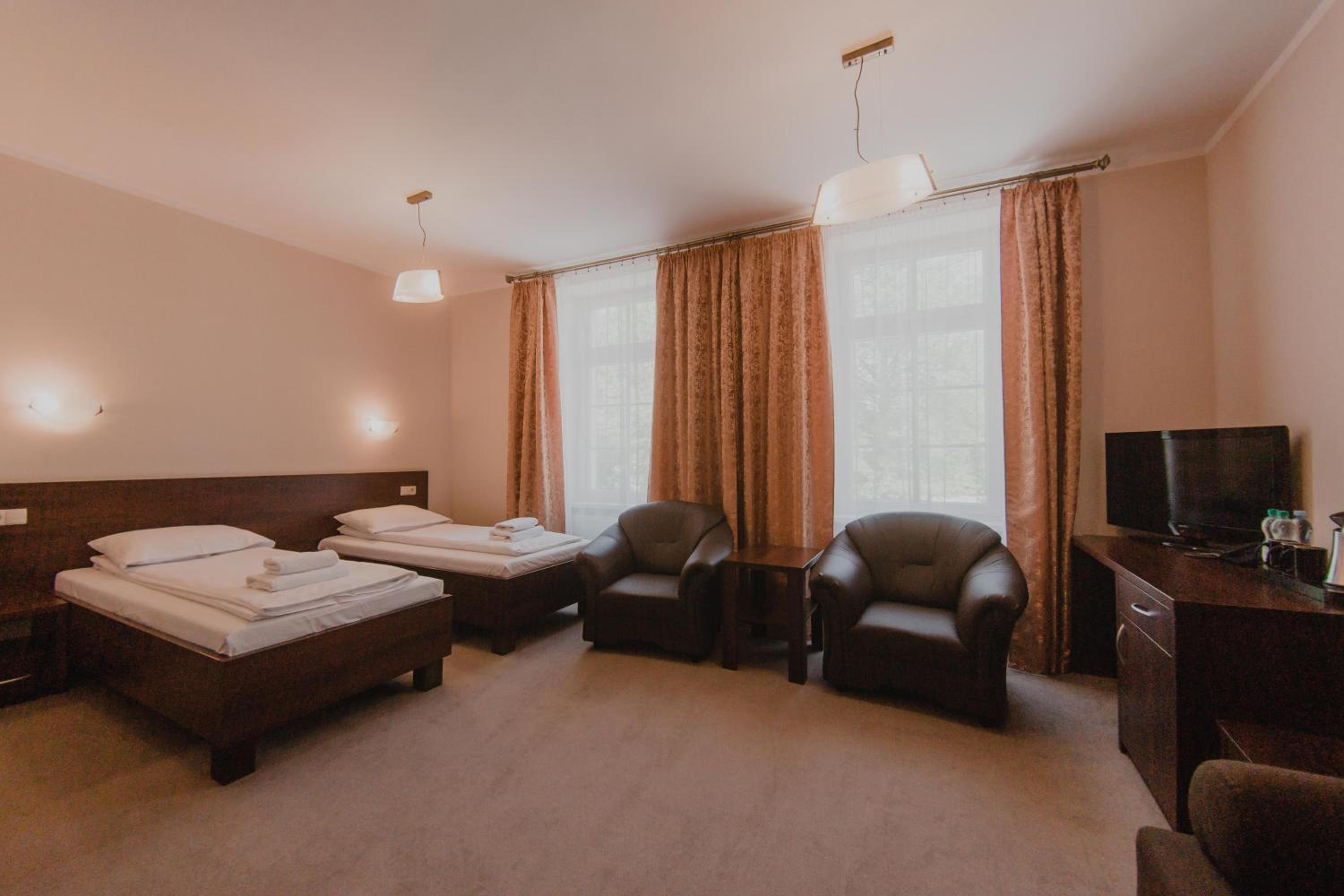 Superior Triple Room photo 2