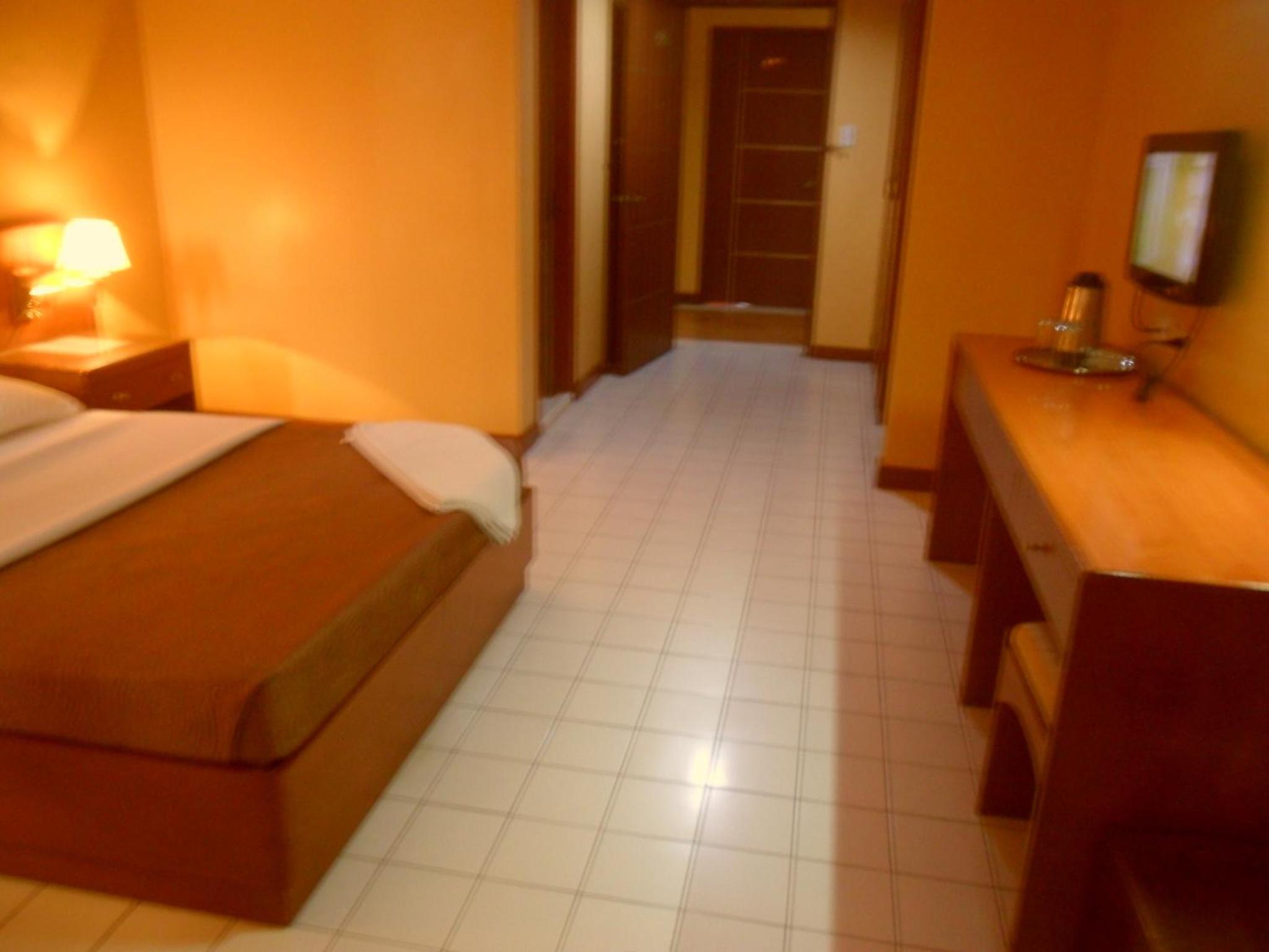Standard Double Room - Photo 7