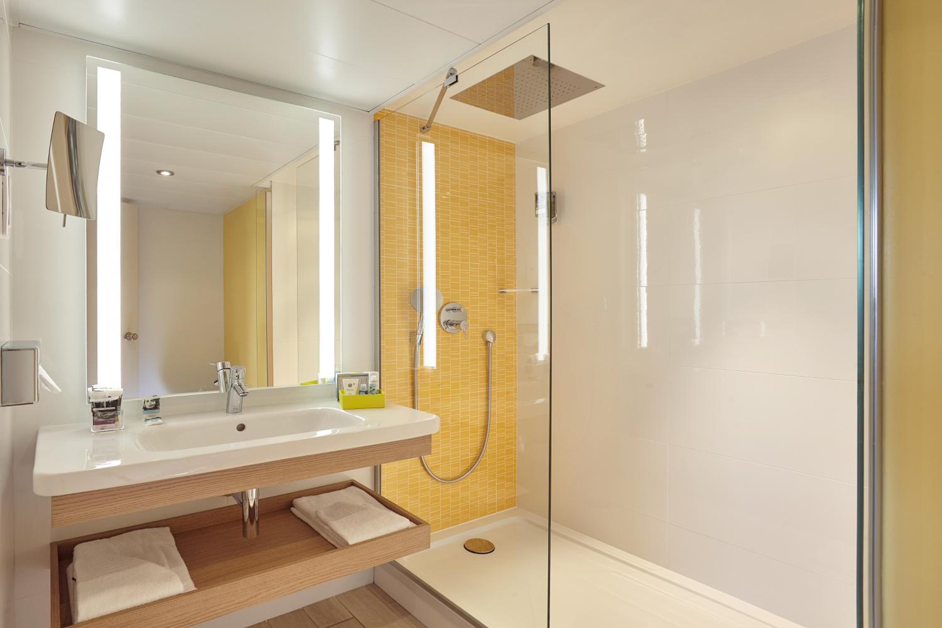 Classic Double Room - Photo 7