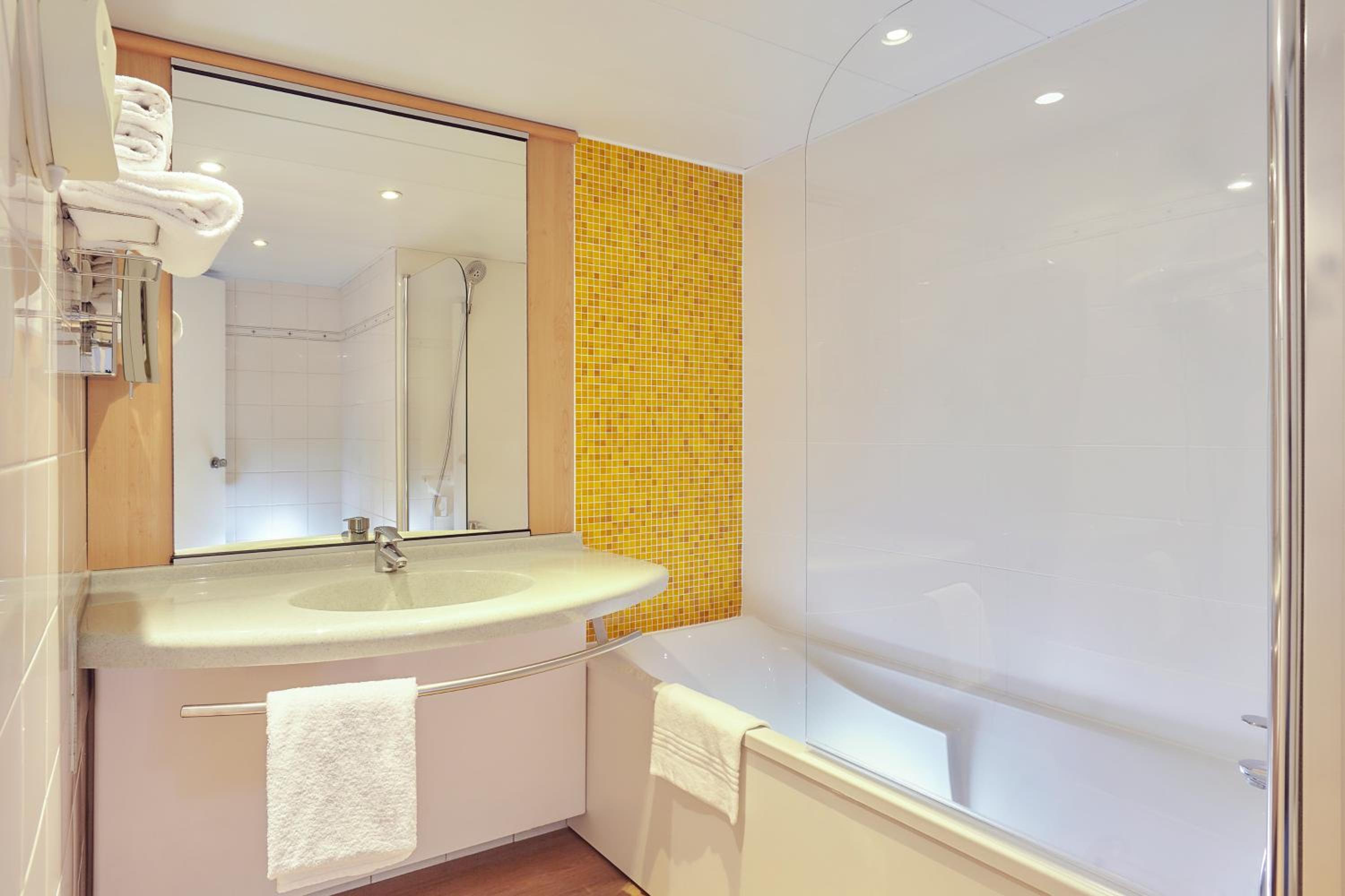 Classic Double Room - Photo 8