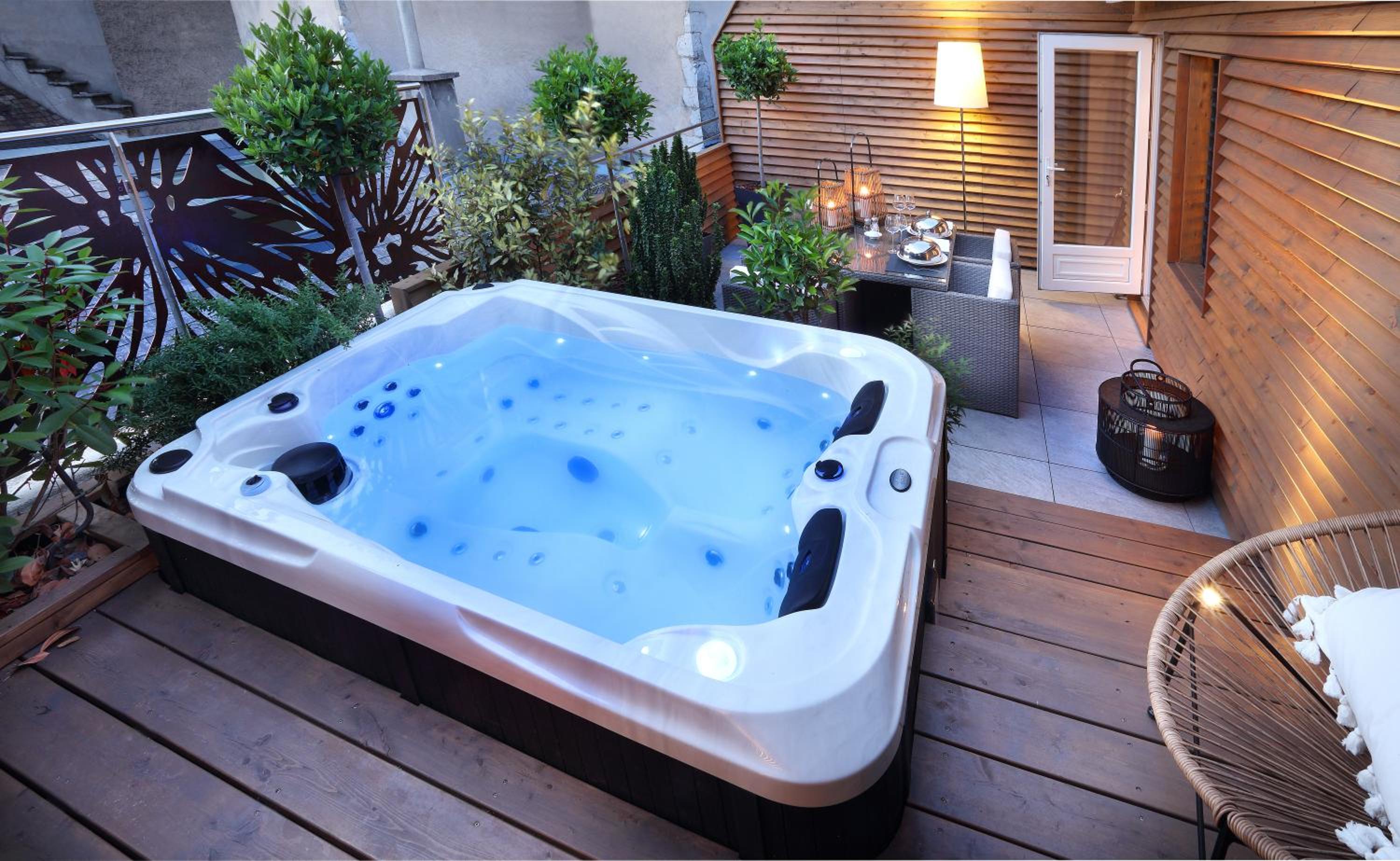 Suite with Terrace and Hot Tub - Photo 9