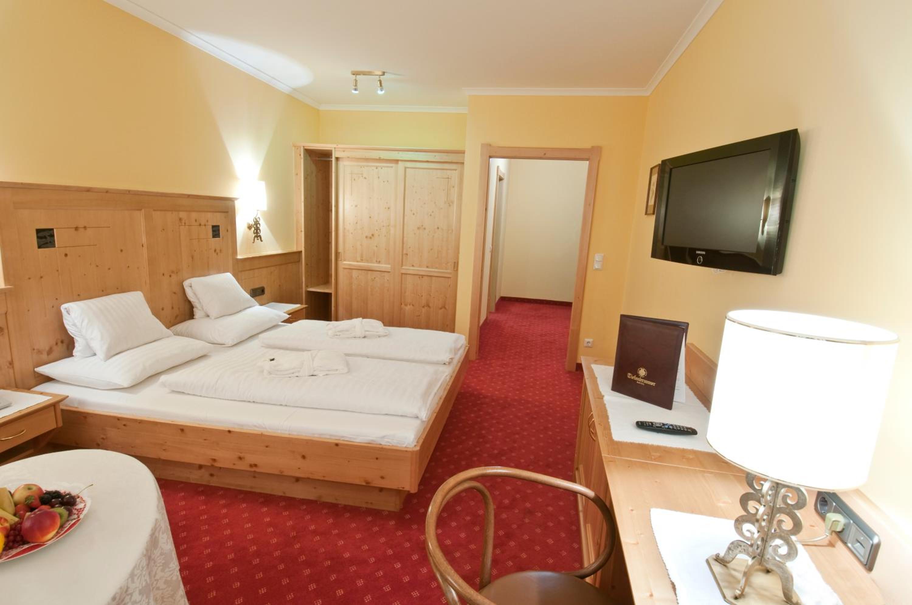 Classic Double Room - Photo 4