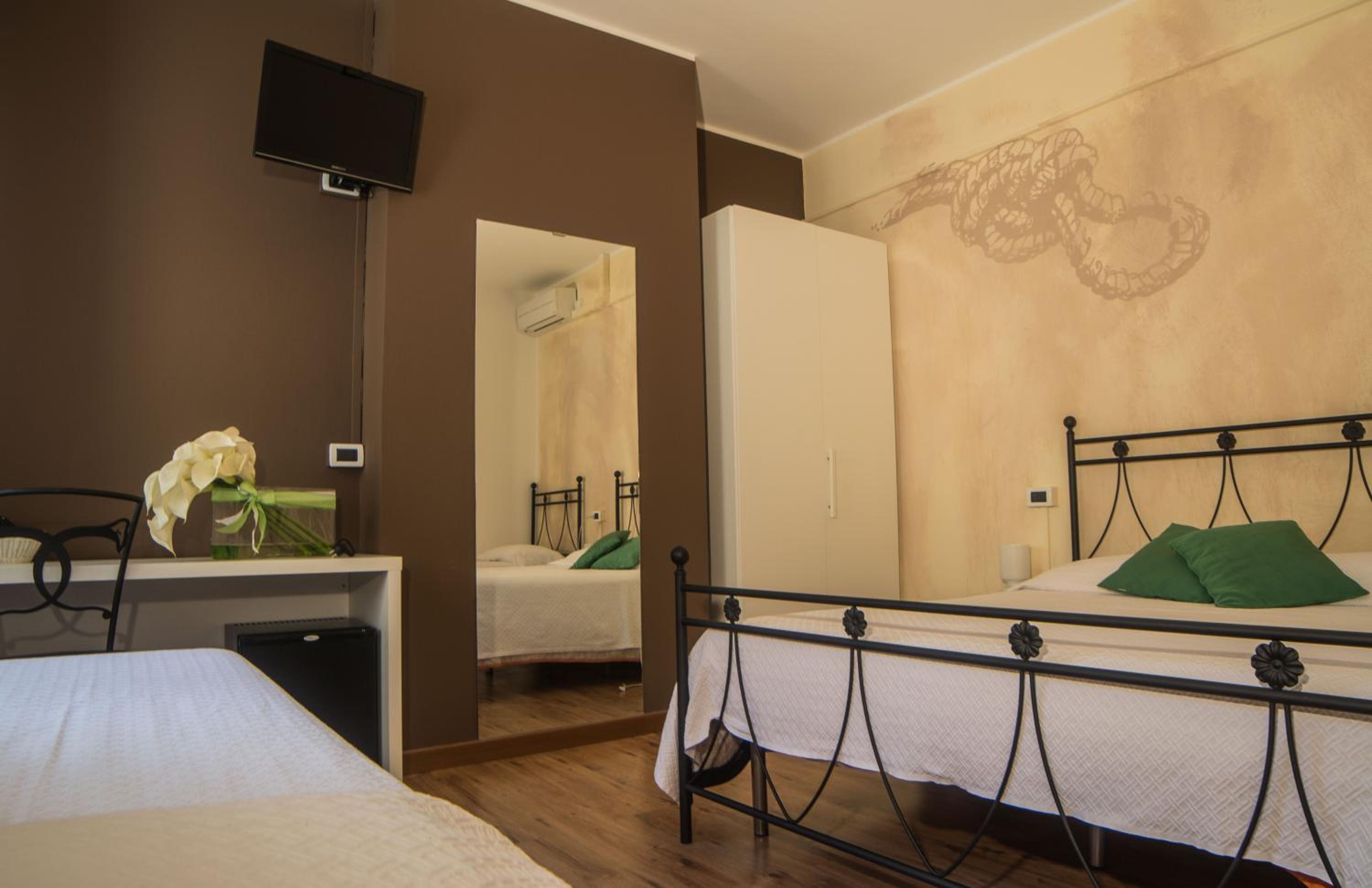 Quadruple Room photo 2