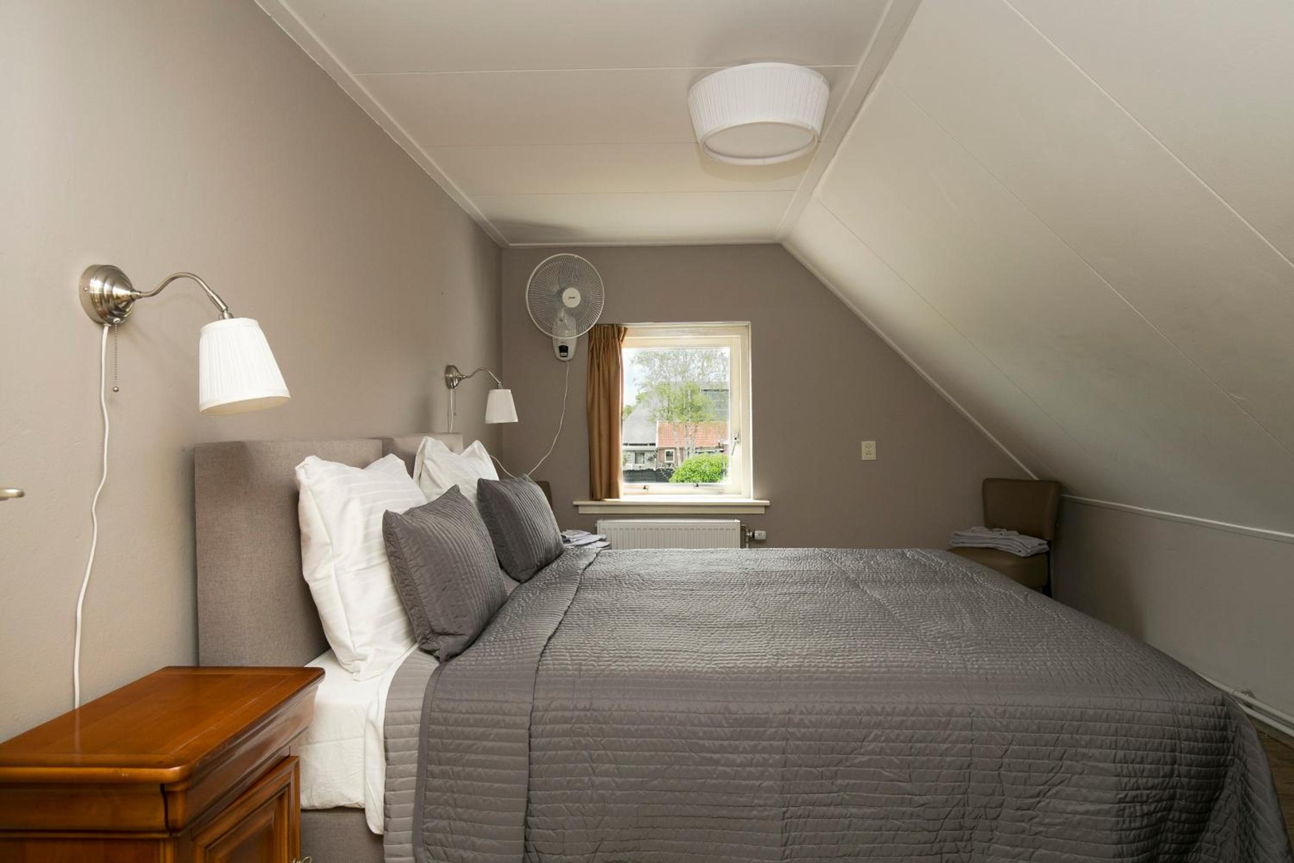 Two-Bedroom House photo 2