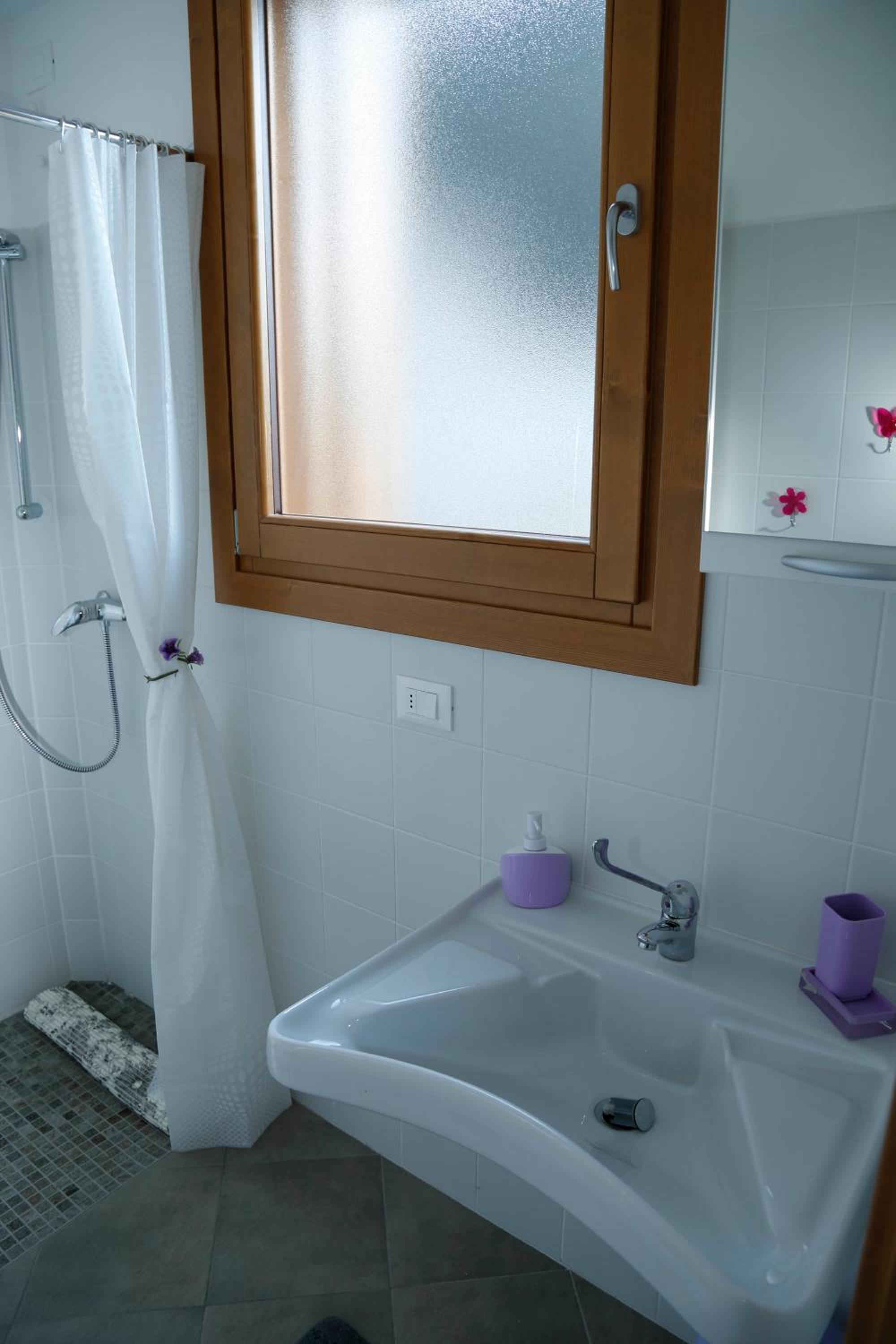 One-Bedroom House photo 3