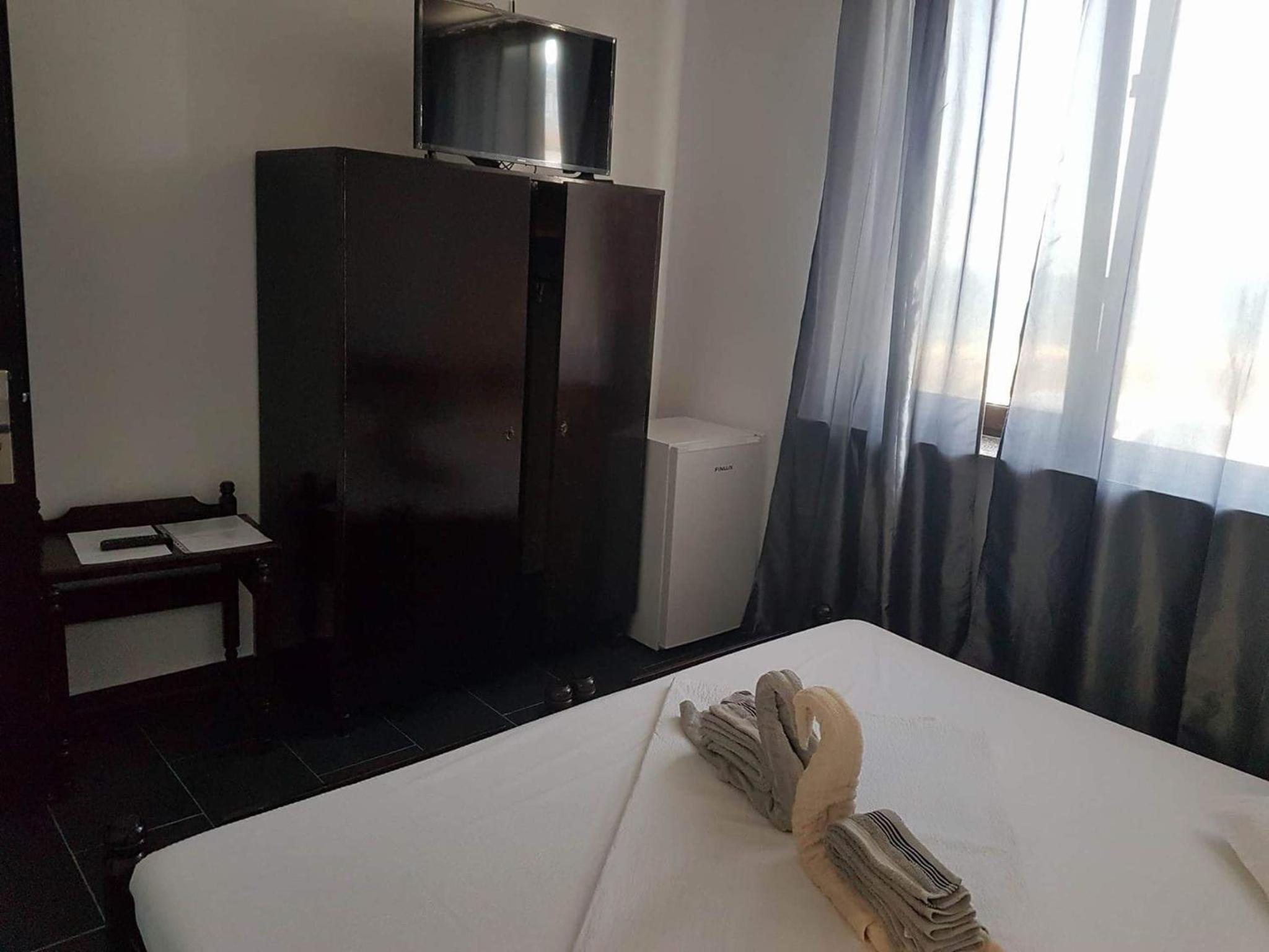 Double Room - No Balcony photo 3