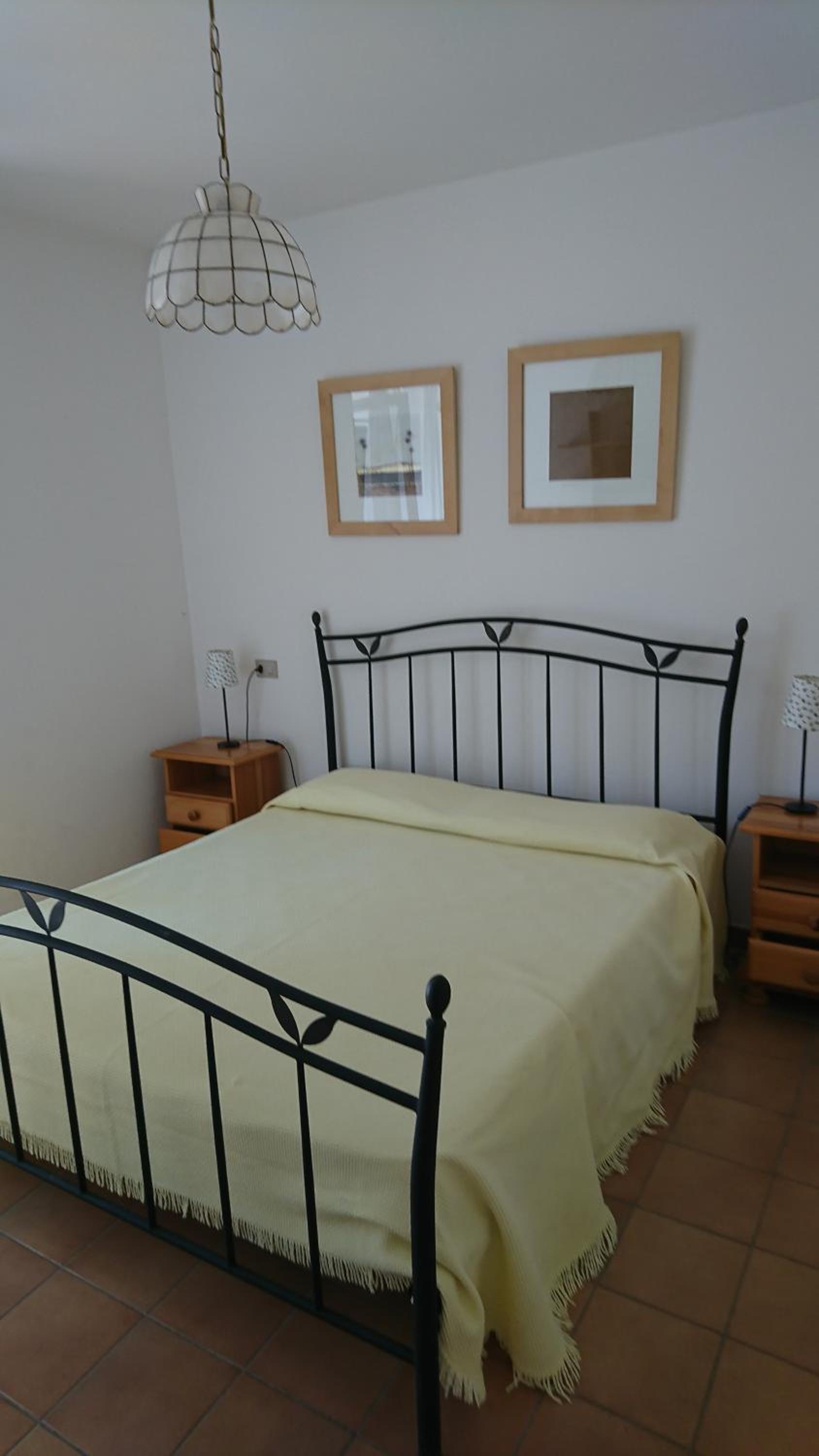 Two-Bedroom Apartment with Balcony photo 3